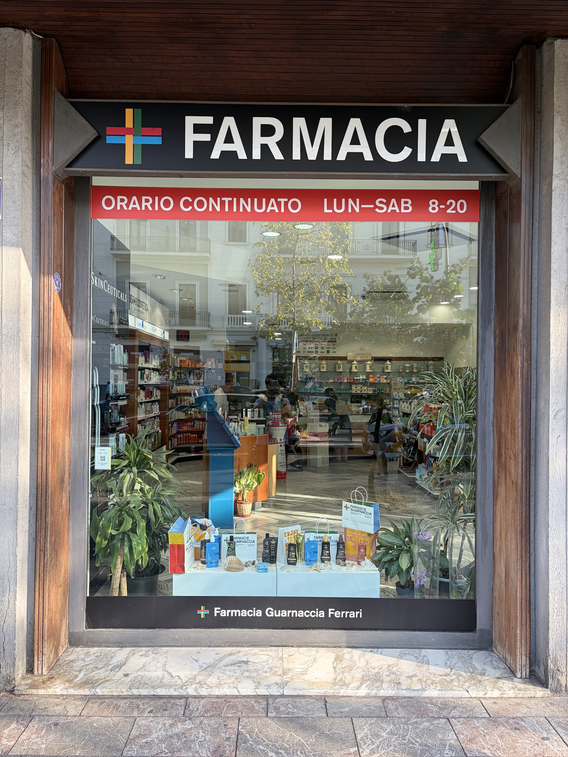 Farmacia Guarnaccia Ferrari