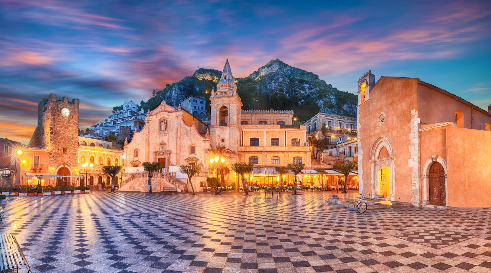 CaNova Parking Taormina