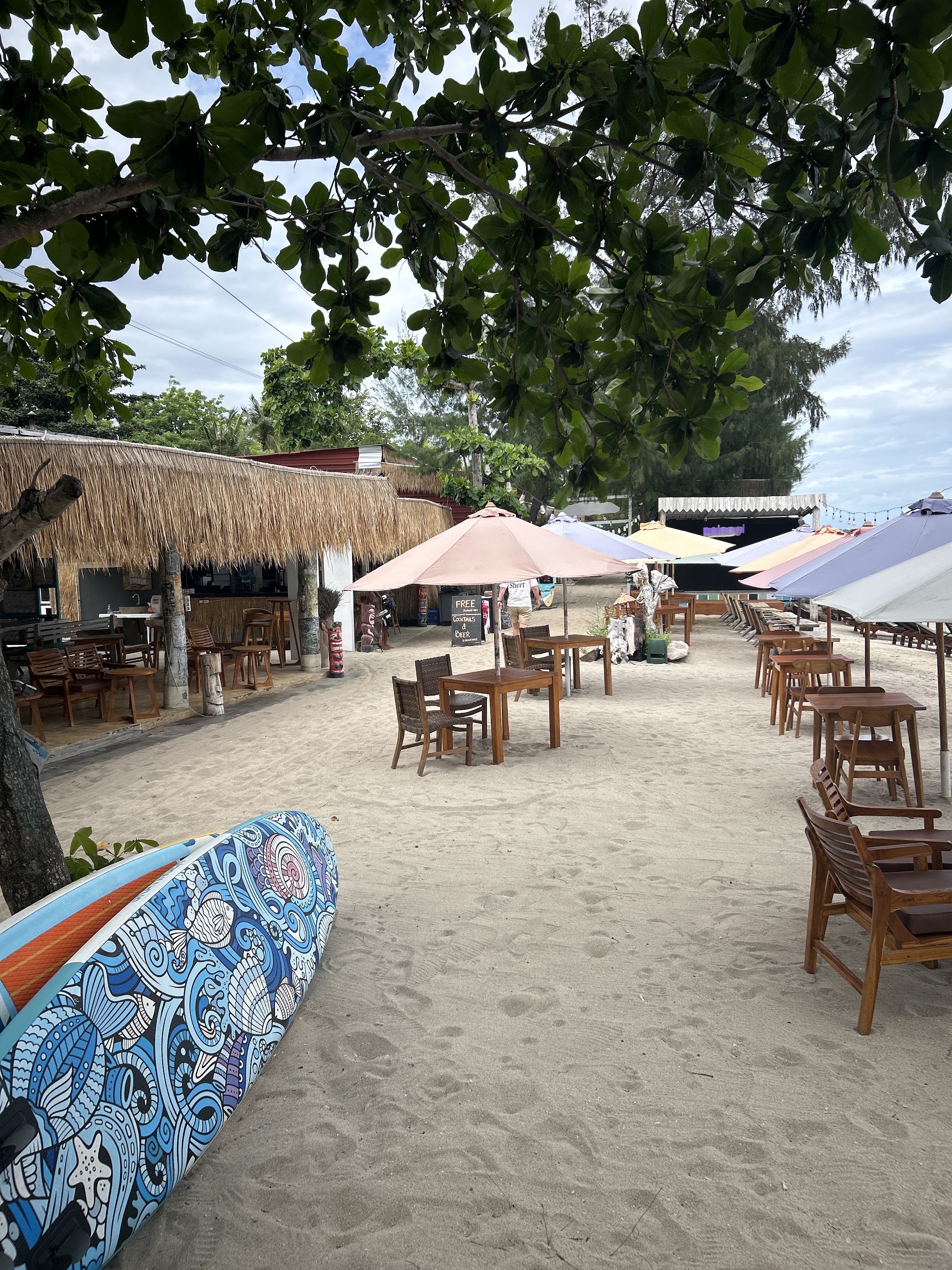 Pelangi Bar & Restaurant