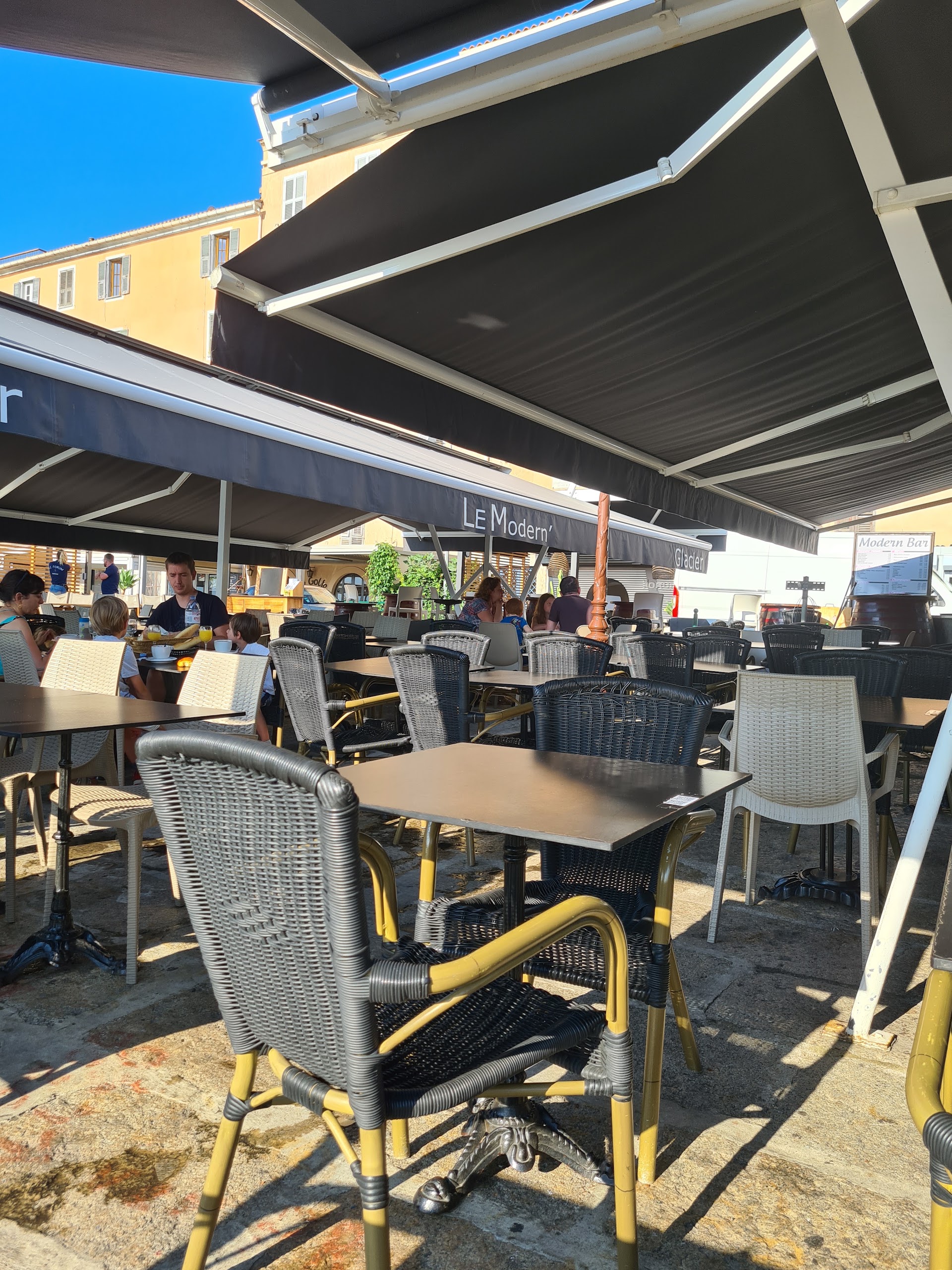Modern'Bar