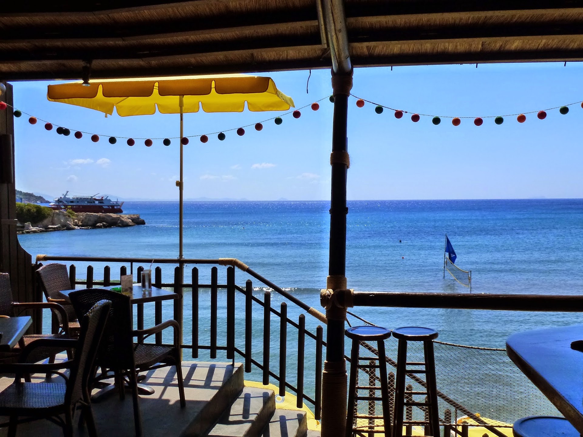 Barracuda Beach Bar
