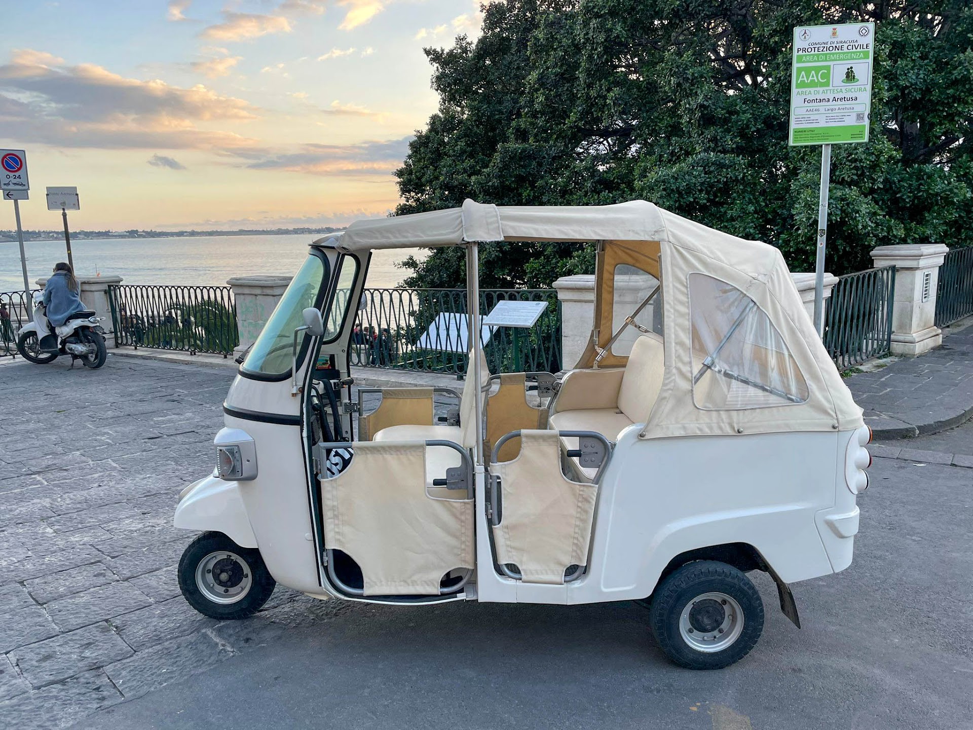 Tour Siracusa in Ape | Ape Tour Ortigia | Tuk Tuk Siracusa