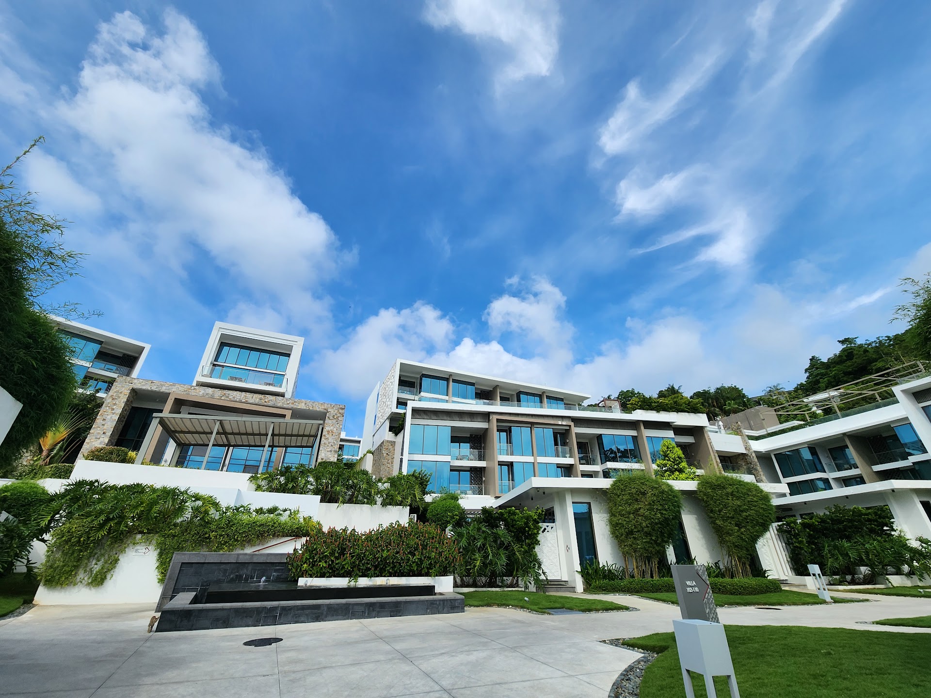 Crimson Resort and Spa Boracay