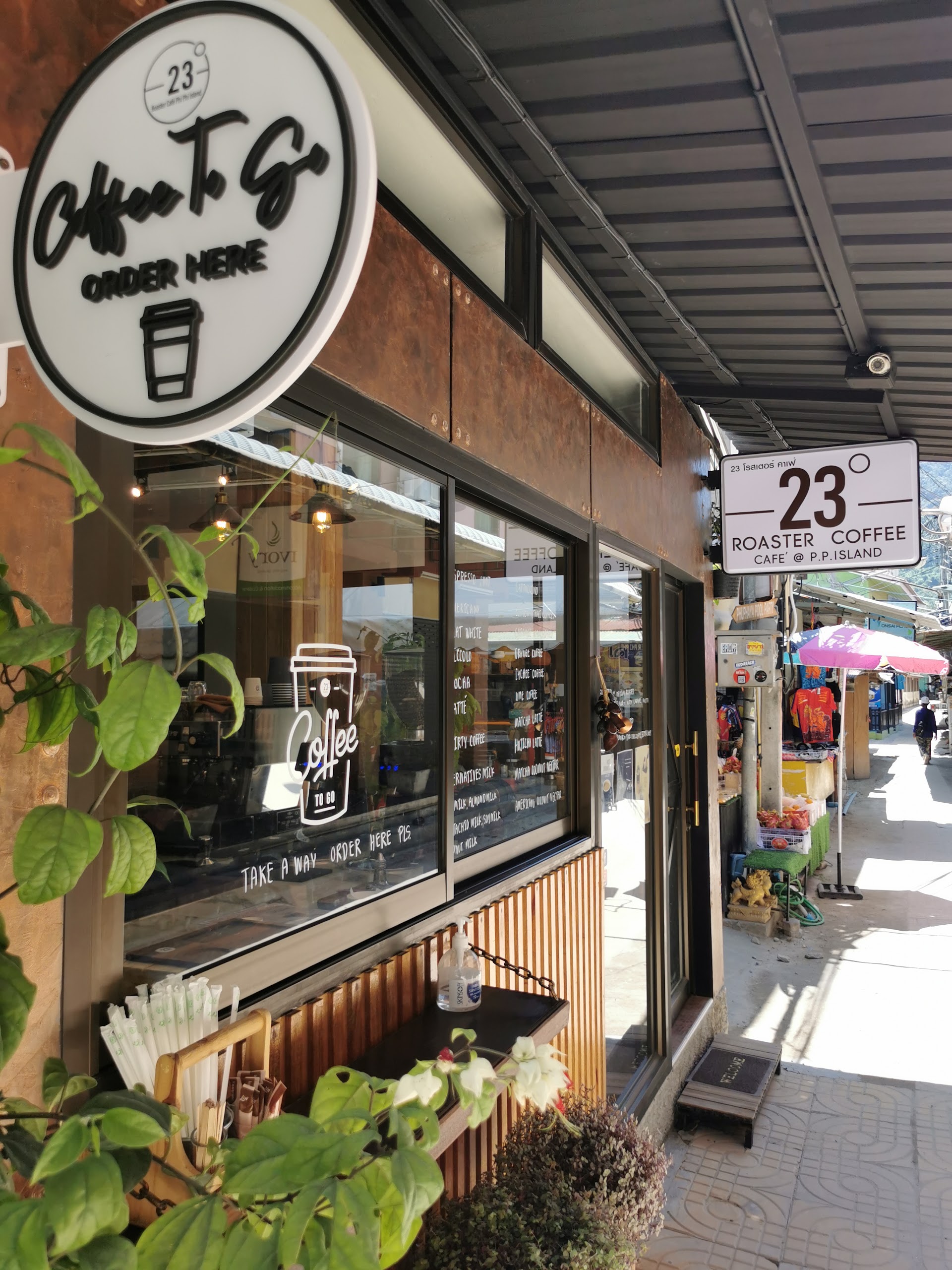 Coffee Shops in Phi Phi Leh