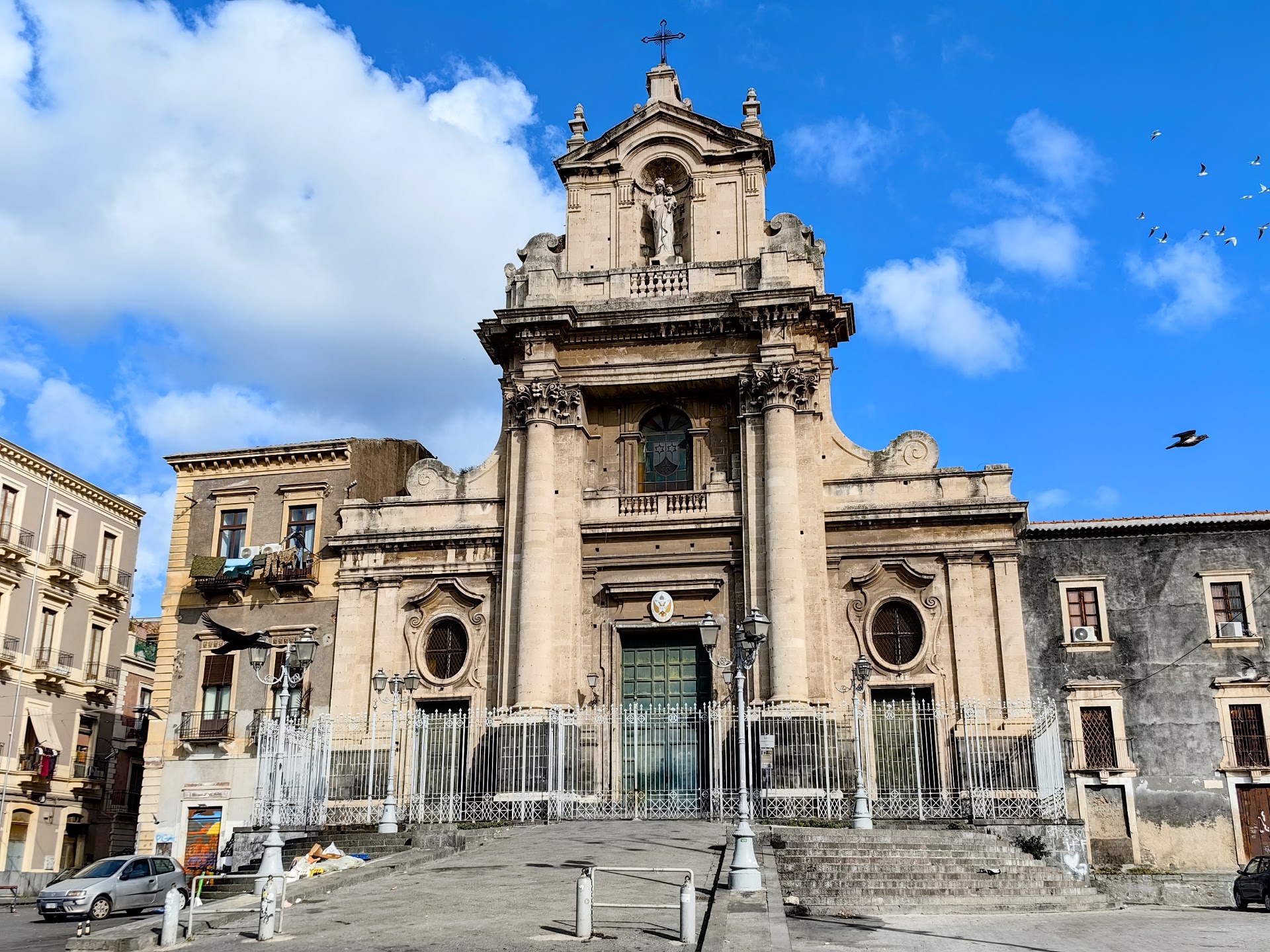 Basilica Satuario del Carmine