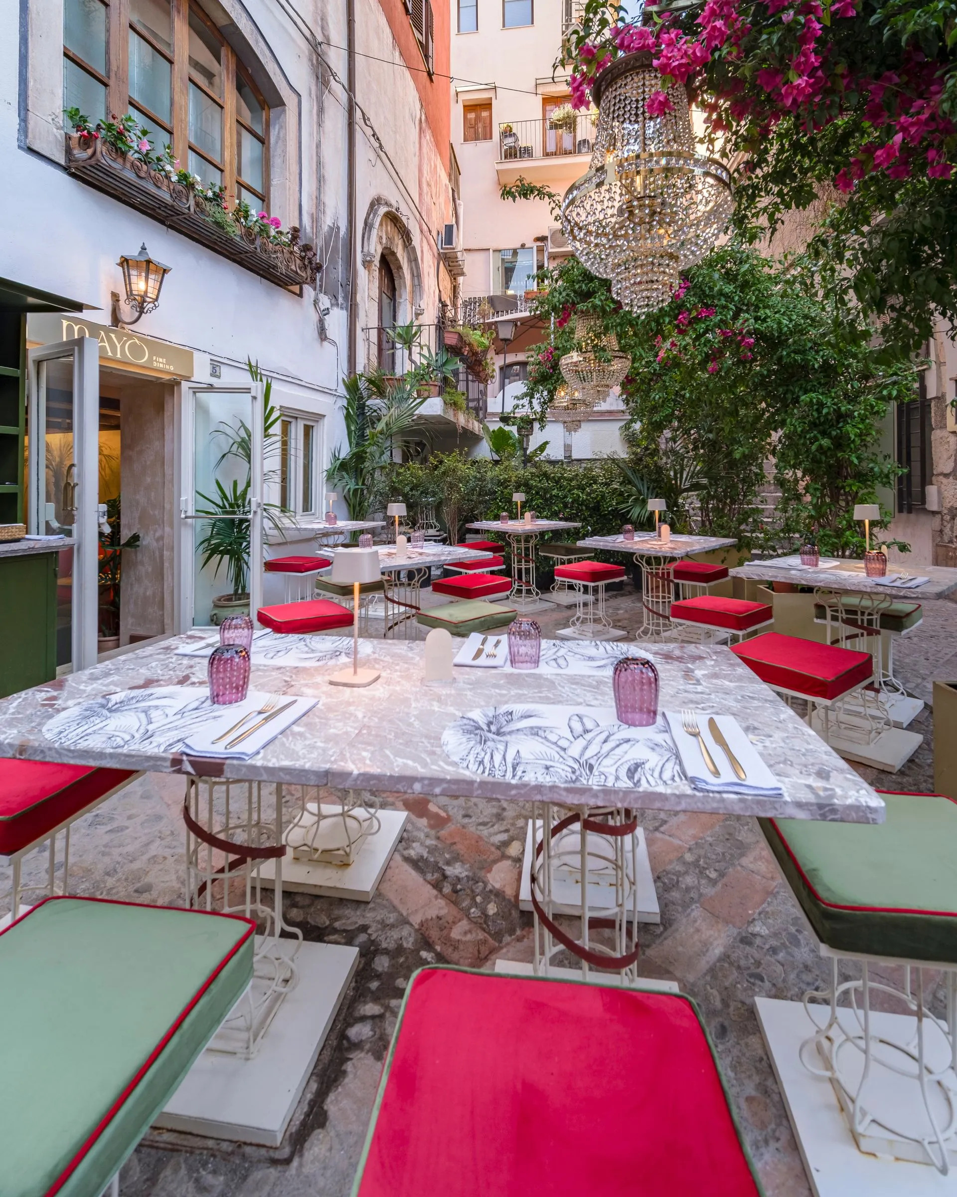 Mayò Restaurant
