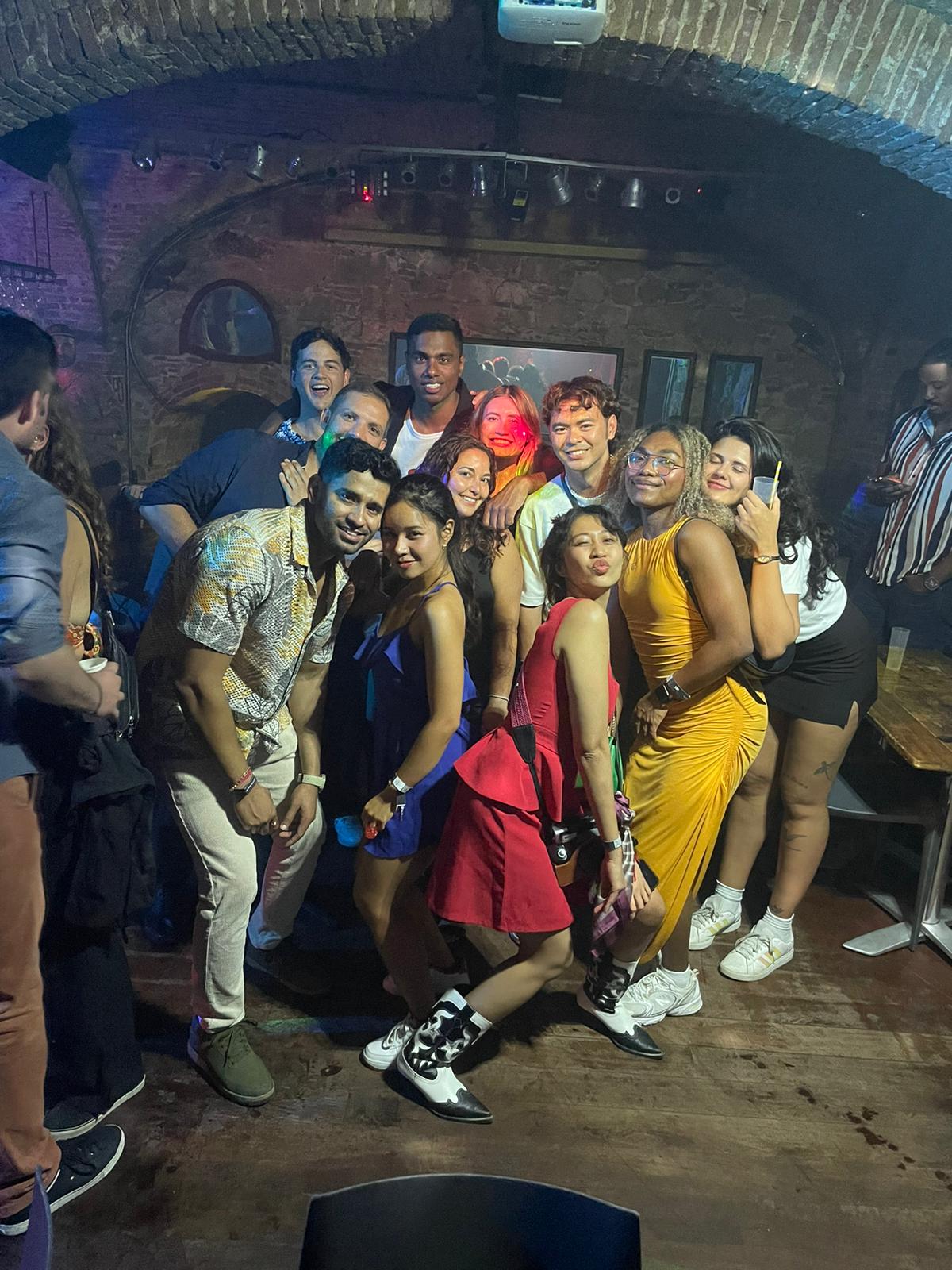 Pub Crawl Barcelona by E-VOLVE