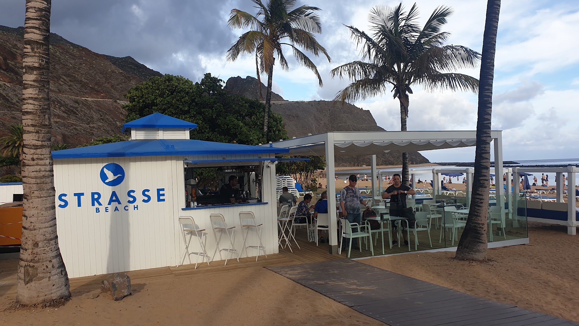 Bar Strasse Beach