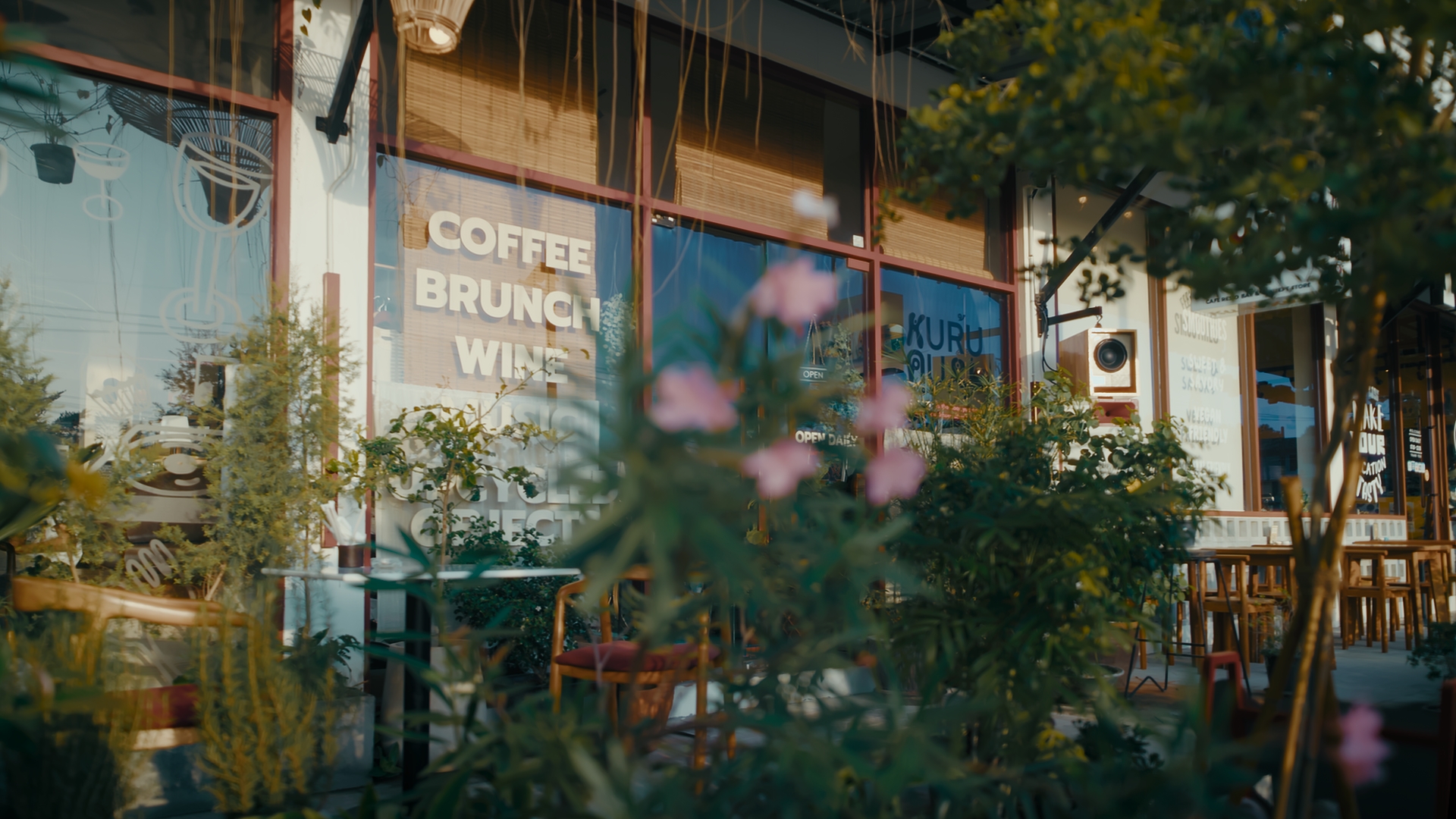 Kuru Kuru Cafe & Resto Bar & Concept Store