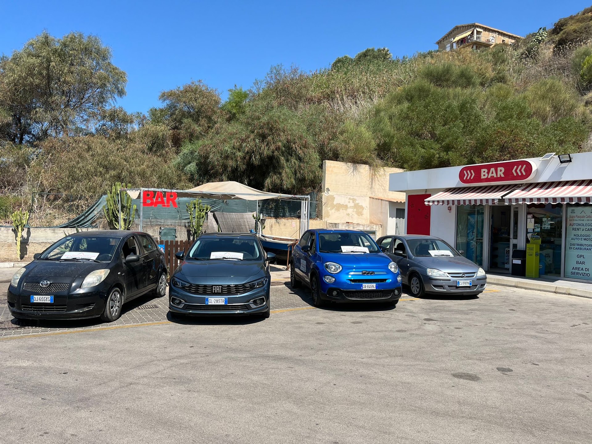 Nuara Pasquale Noleggi - Auto - Moto - Gommoni