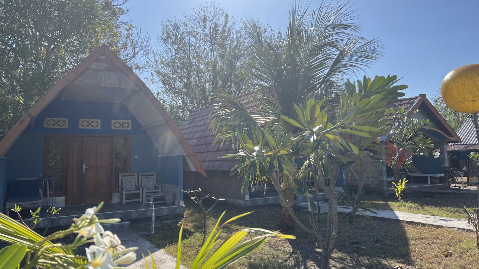 Dinoyin Bungalows