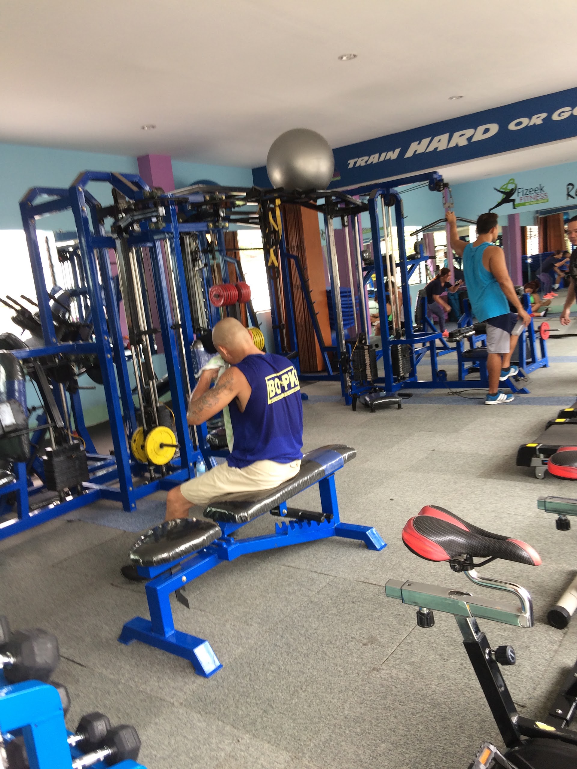 Fizeek Fitness - Tejero M. J. Cuenco cor A. Bonifacio