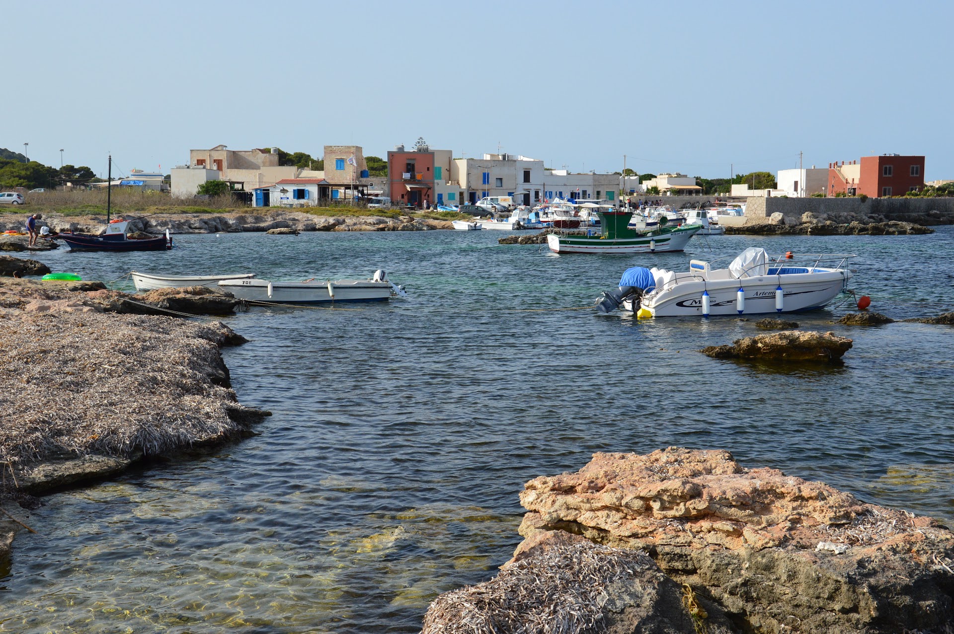 Punta Lunga Harbor