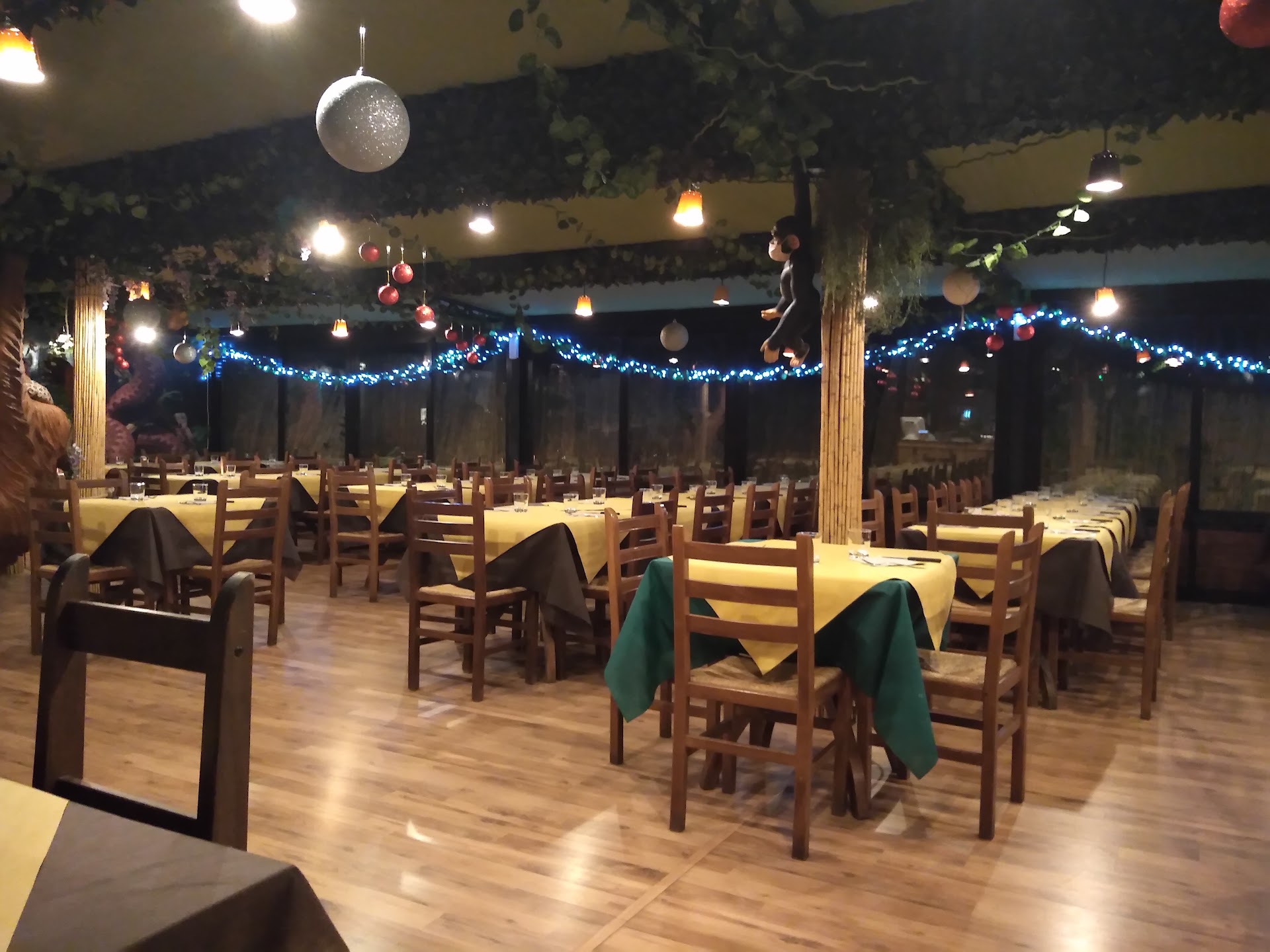 Gorilla Bar & Kitchen