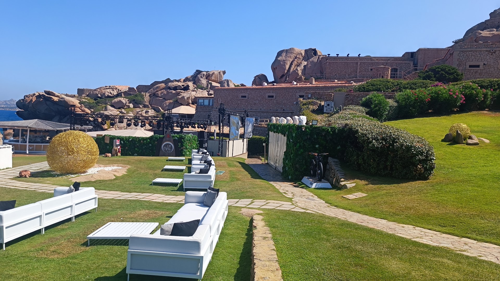 Phi Beach – Forte Cappellini webcam Porto Cervo