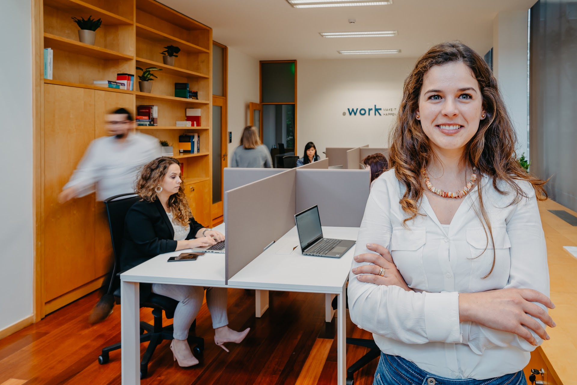 Dot Work - Coworking em V.N.Gaia