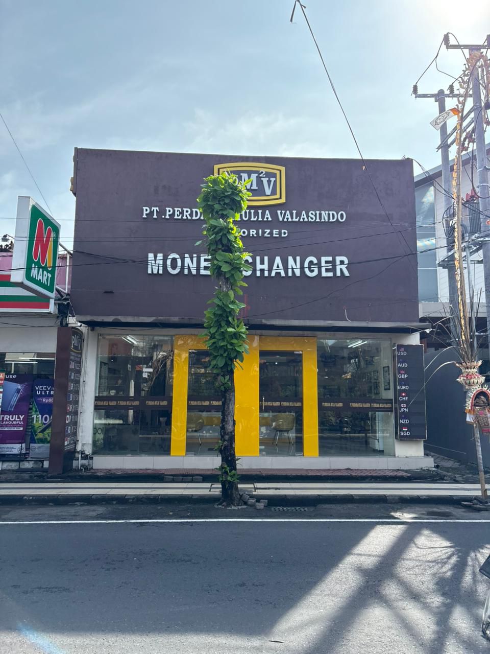 PM2V Money Changer Seminyak