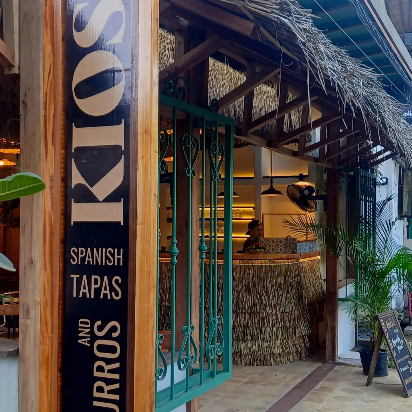 KIOSKO Spanish Restaurant Tapas and Churros Gili Air