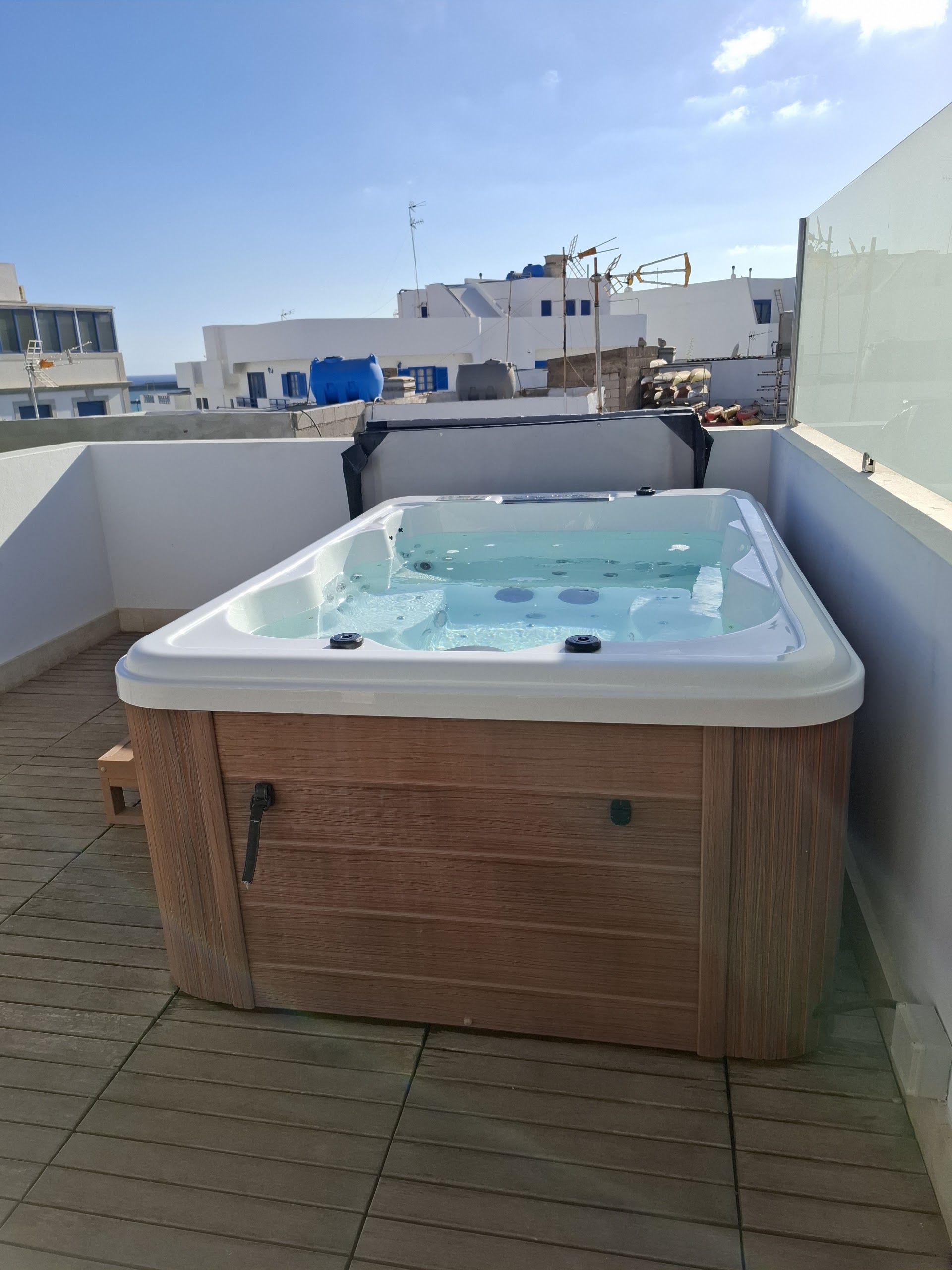 Lantia Rooftop House