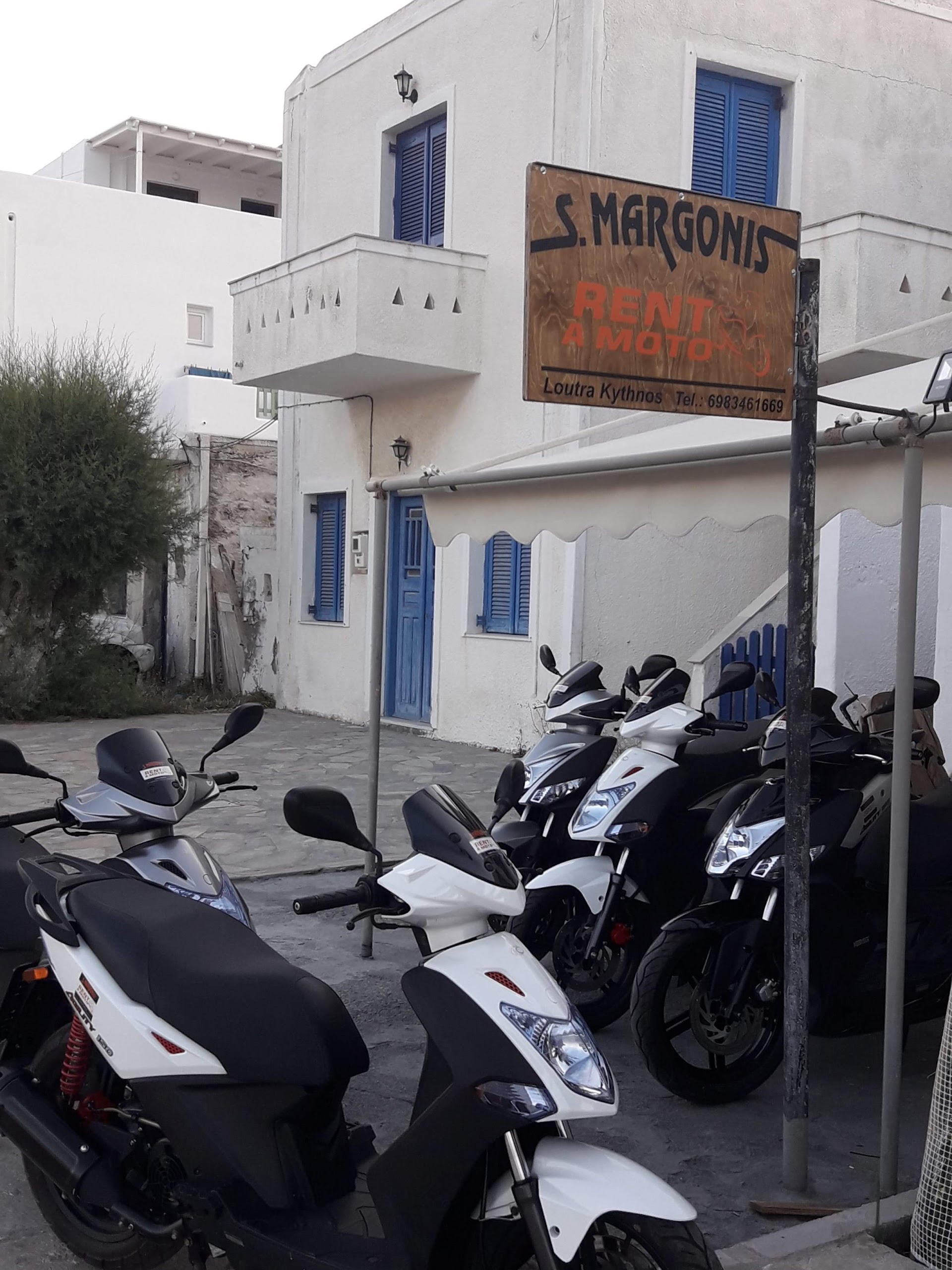S Margonis Rent a moto