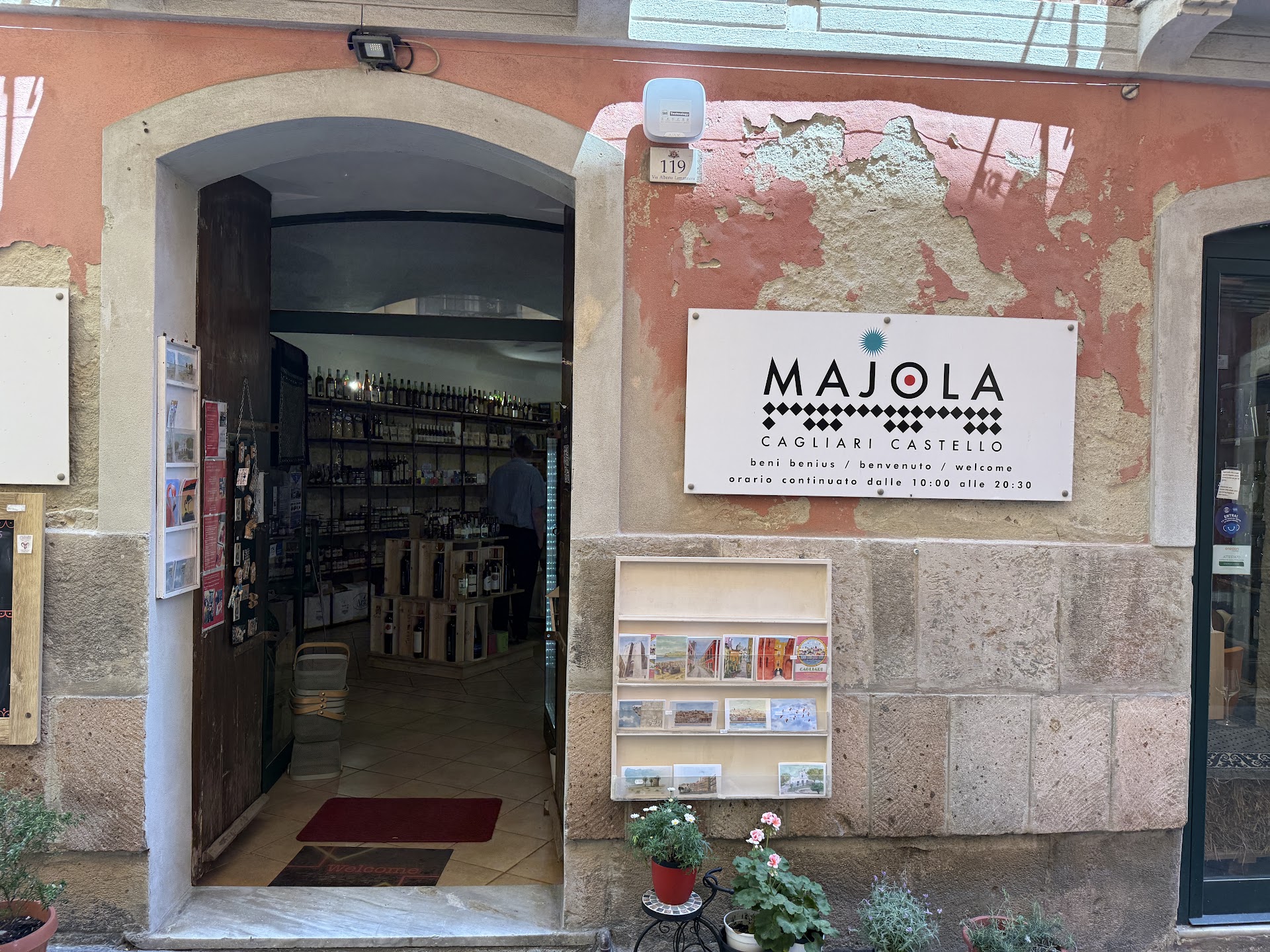 Majola
