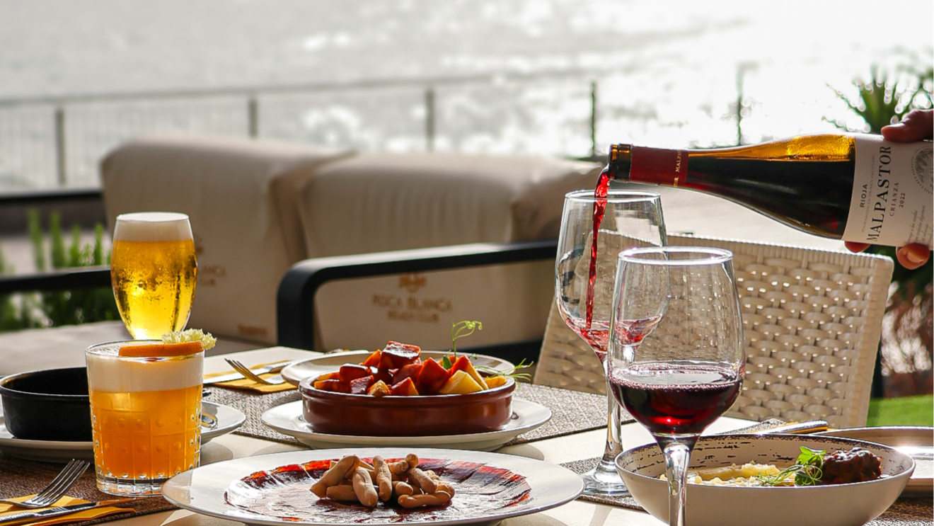Roca Blanca Beach Club & Restaurant