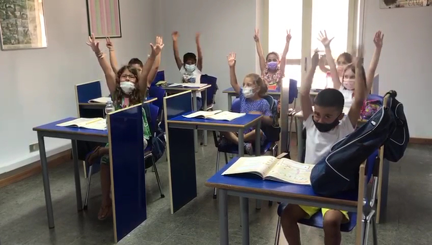 Living Languages School