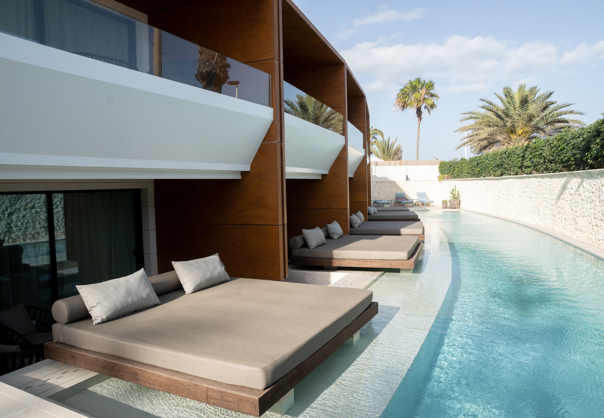Tensuites