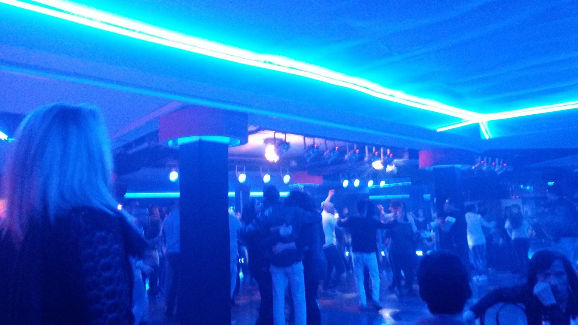 SPACE CLUB