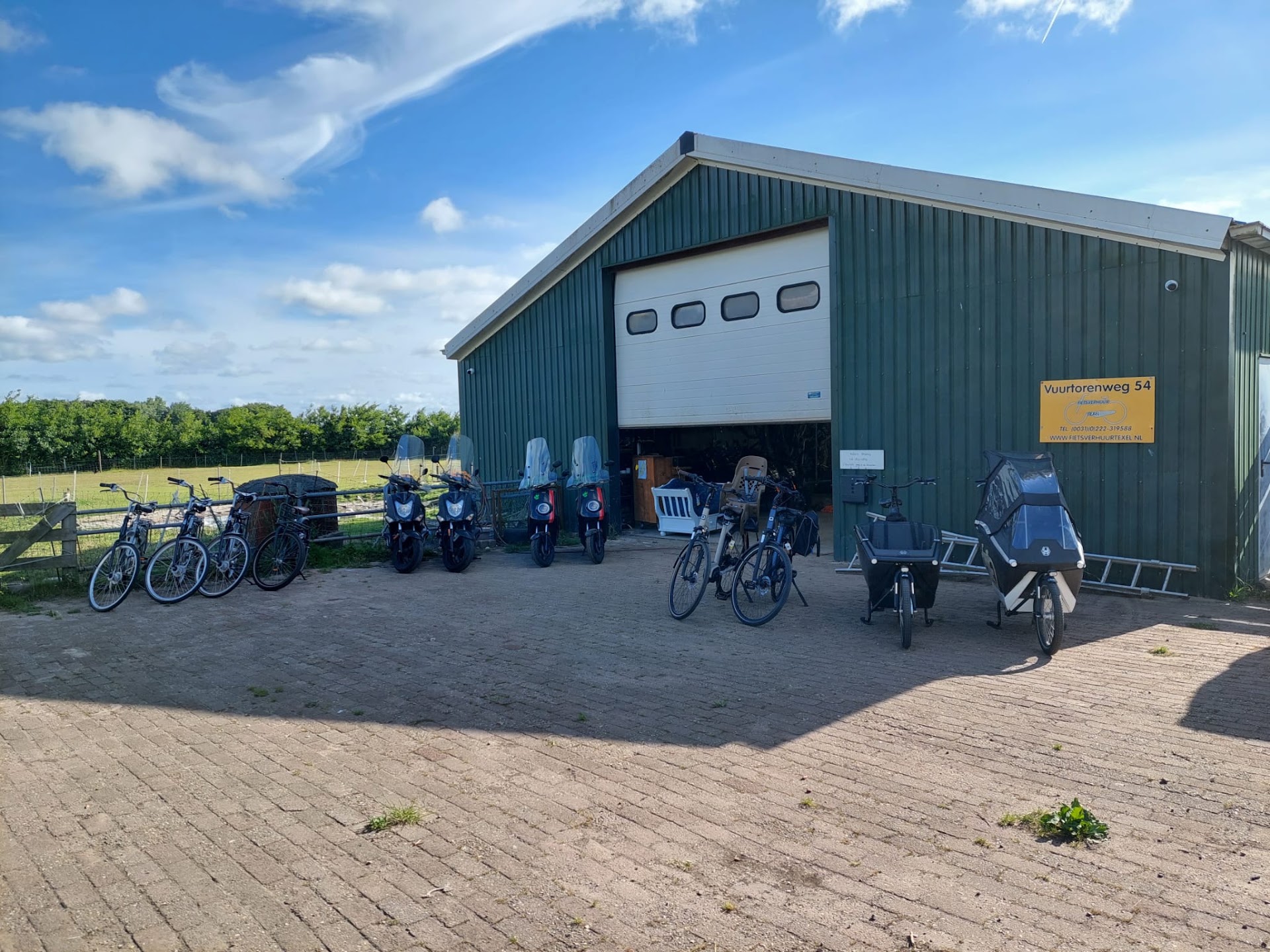 Motorbike Rental in De Cocksdorp