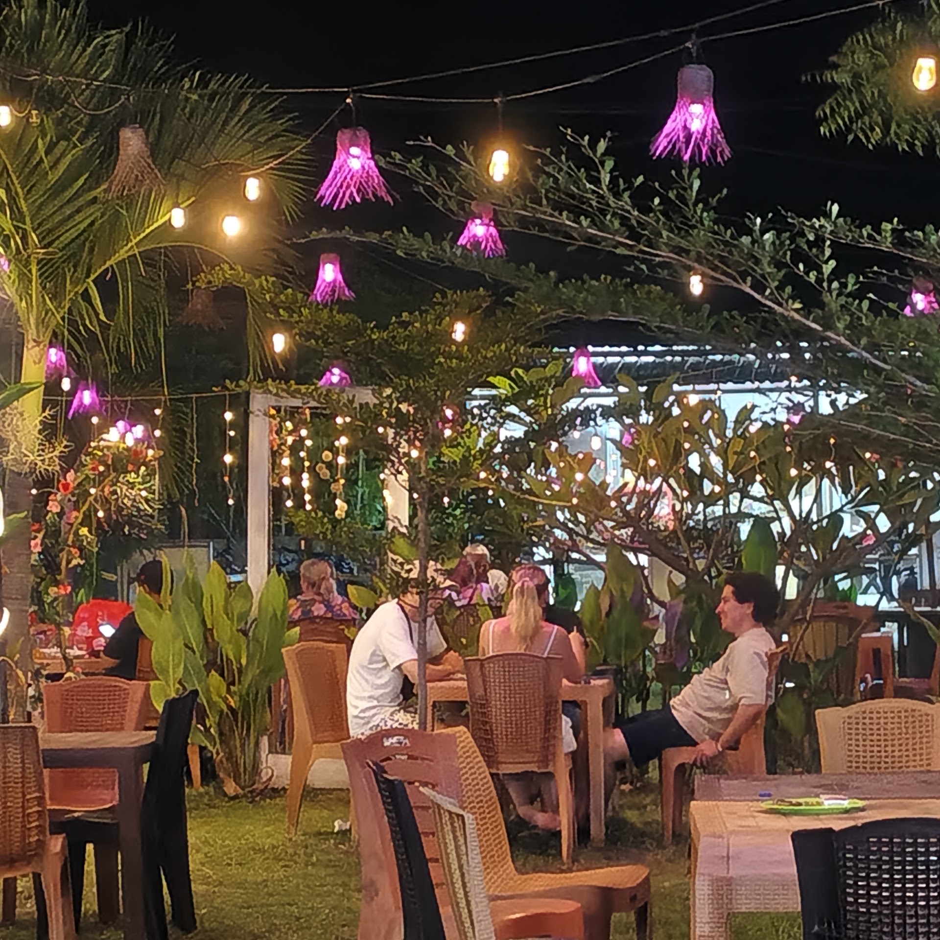 Gili Happy Food Corner - Restoran Asia