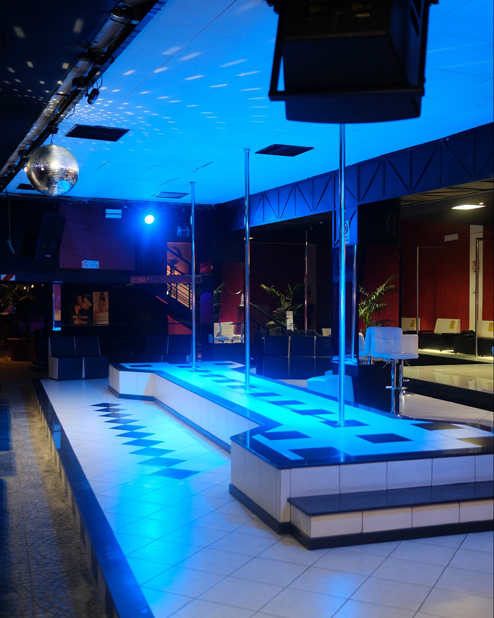 Platinum Club Night Club Lap Dance