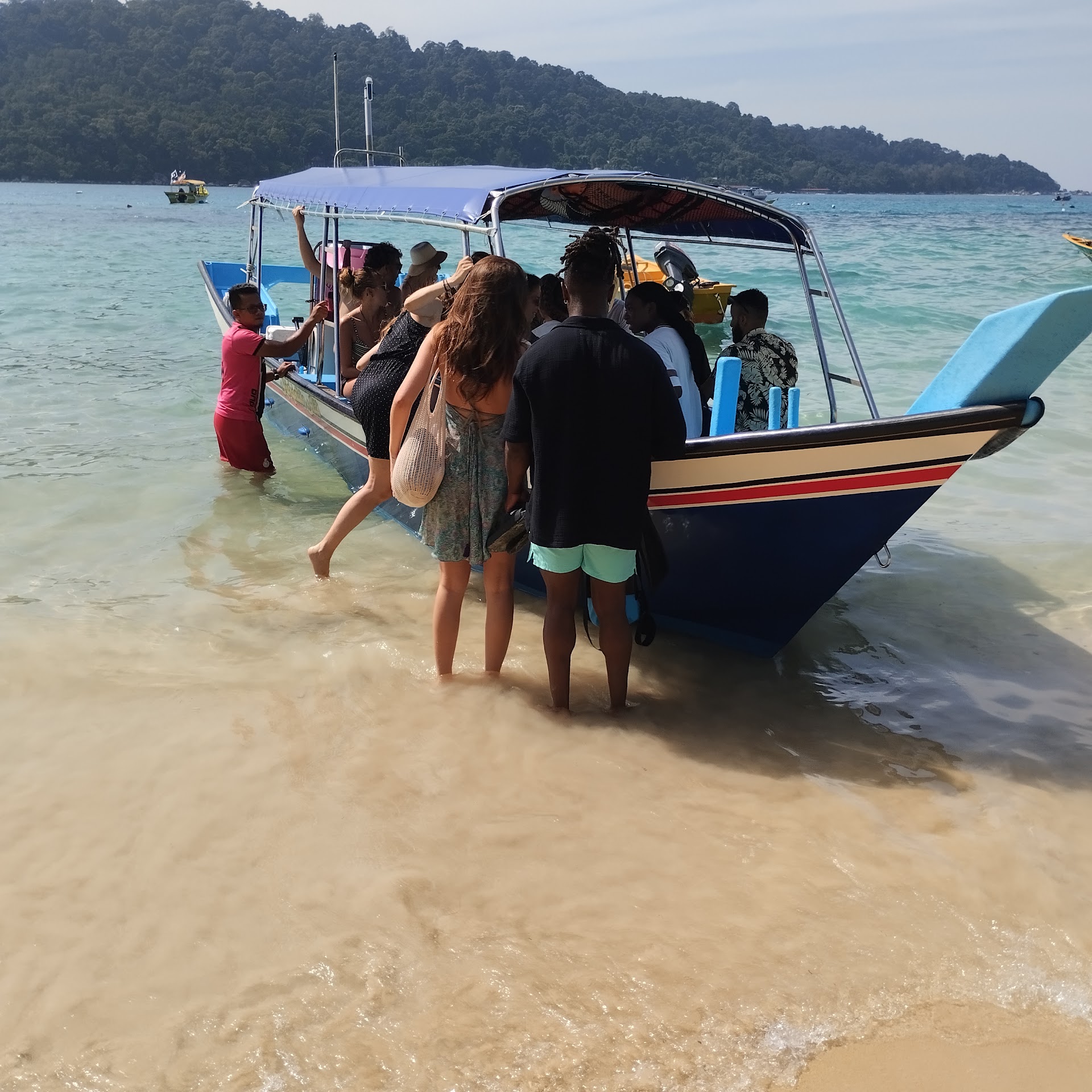 Perhentian Alia snorkeling & taxi service