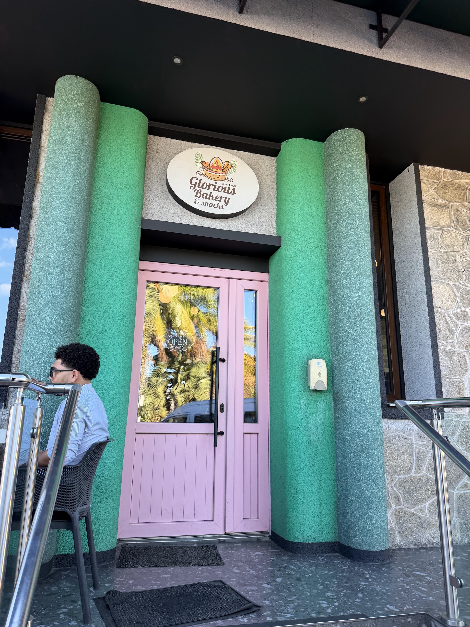 Glorious bakery