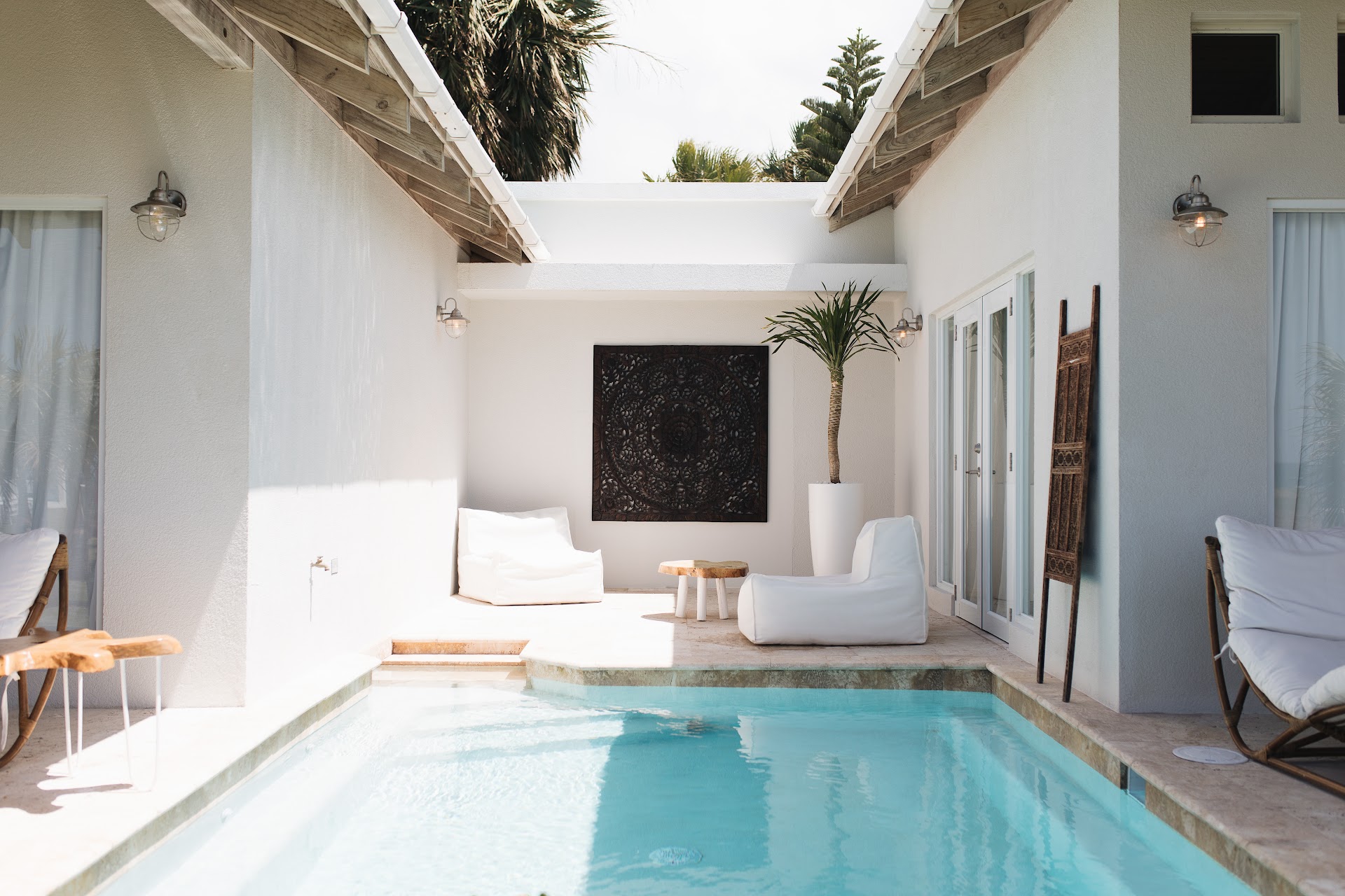 Villa Montana Beach Resort