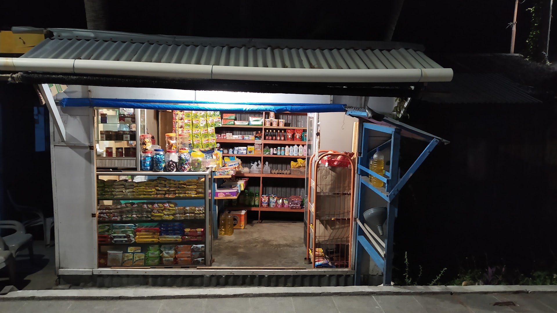 Warung jajanan bangku 5 sabang fair