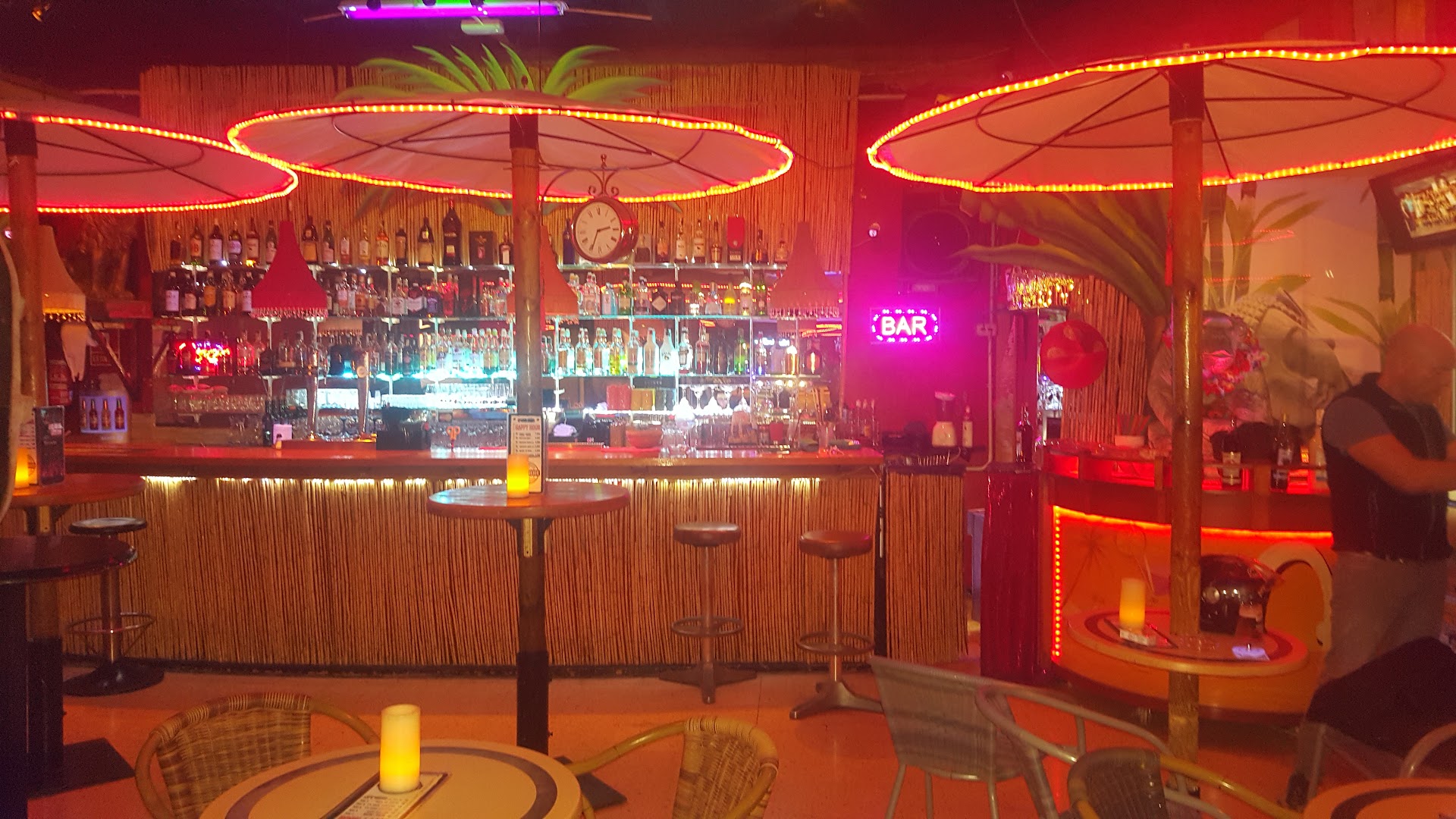 Bar Fiction