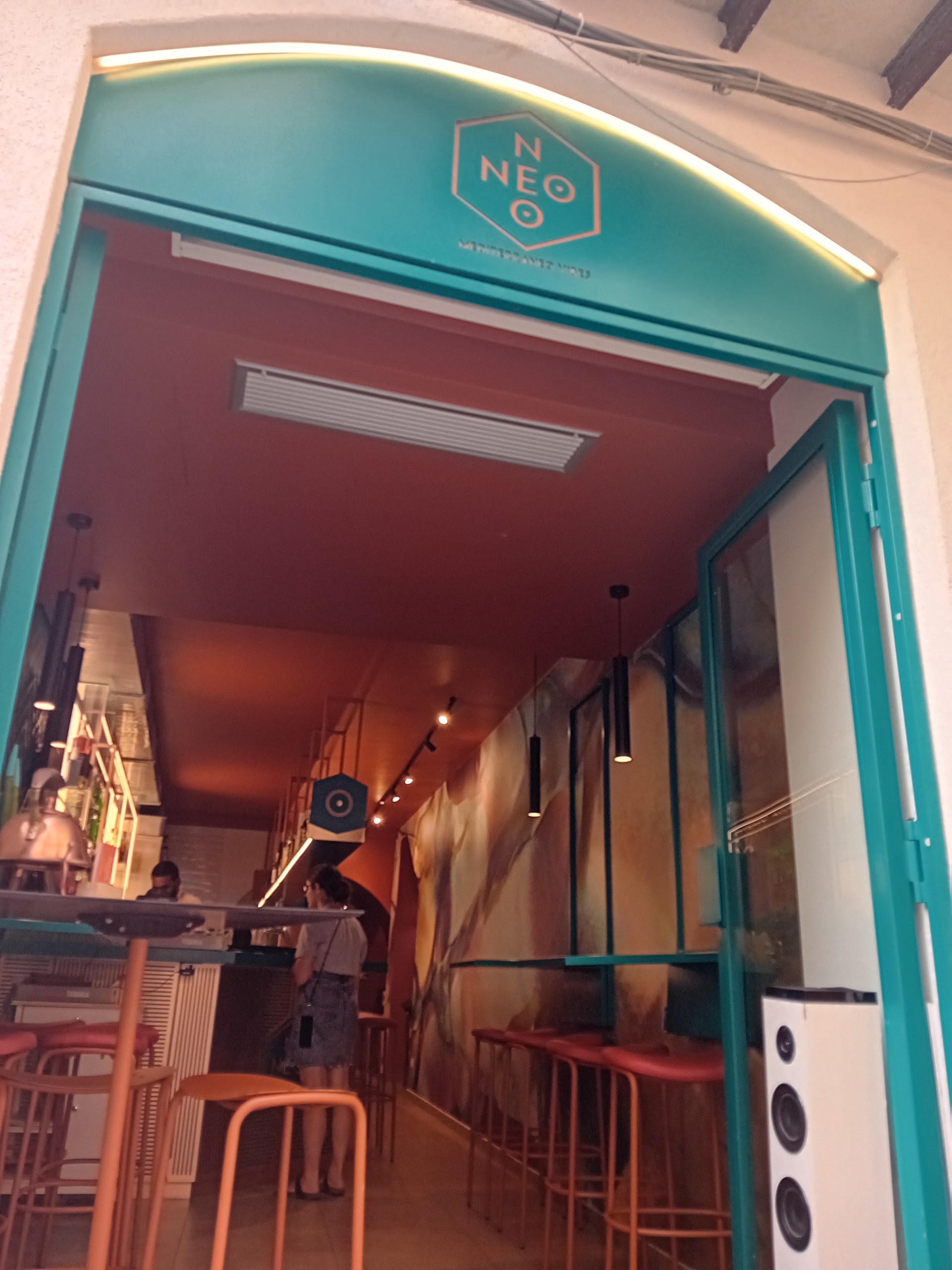 Neo Mediterraneo Vibes