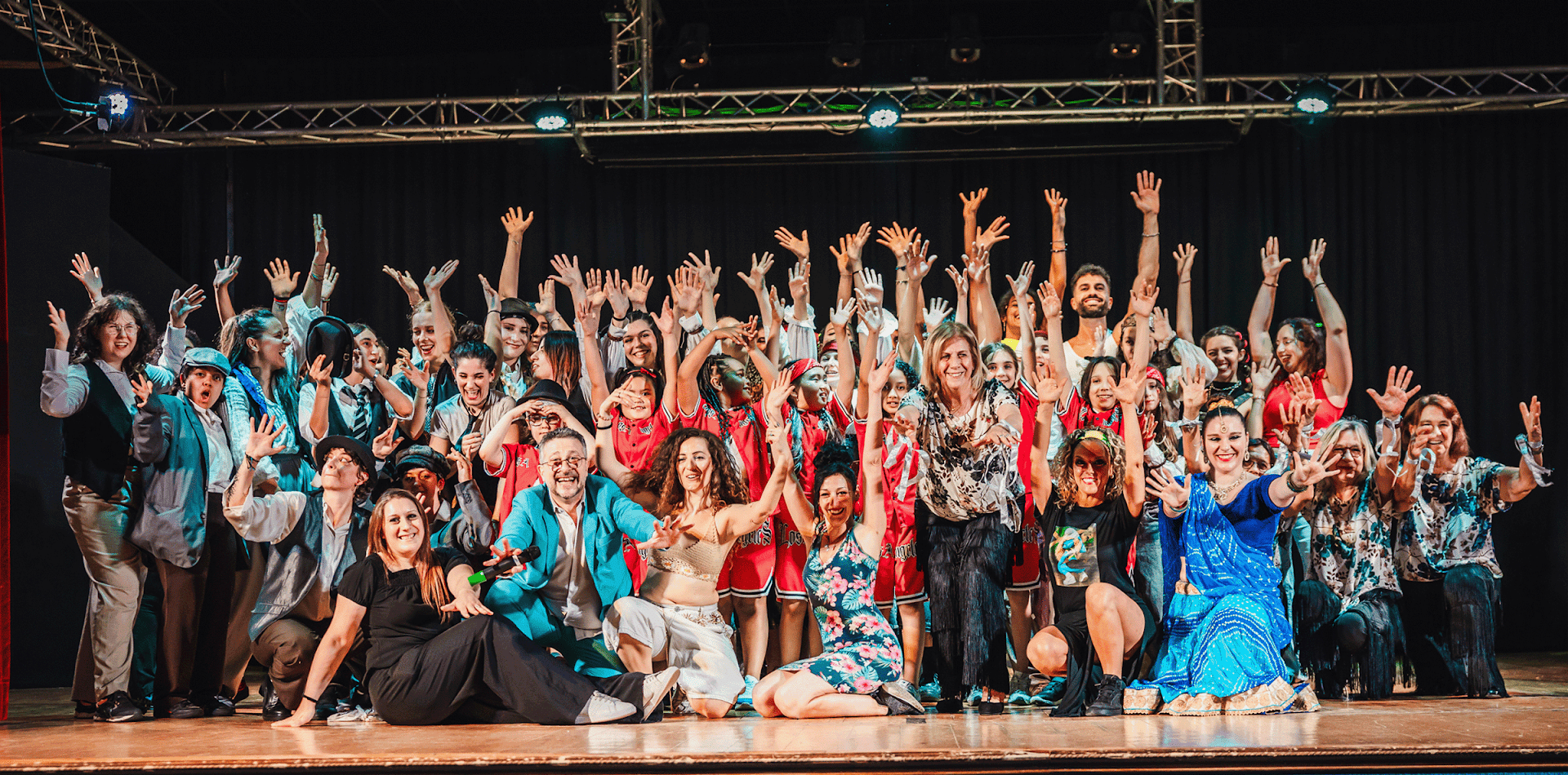 Viva Dance Studio - Spazio Tiburno - Tiburtina - Scuola di Salsa e Bachata - Danze Caraibiche, Folkloriche e Urbane.