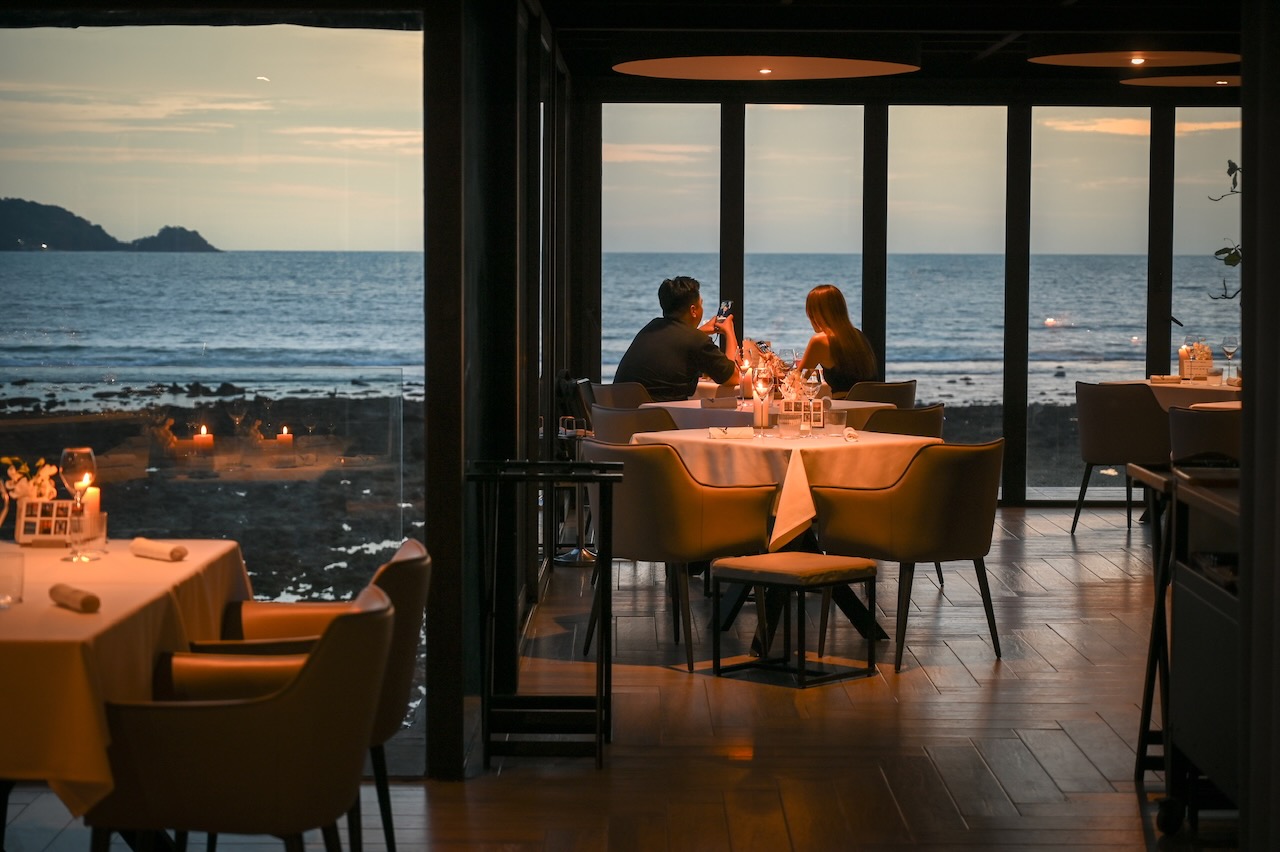 L'Arôme by the sea