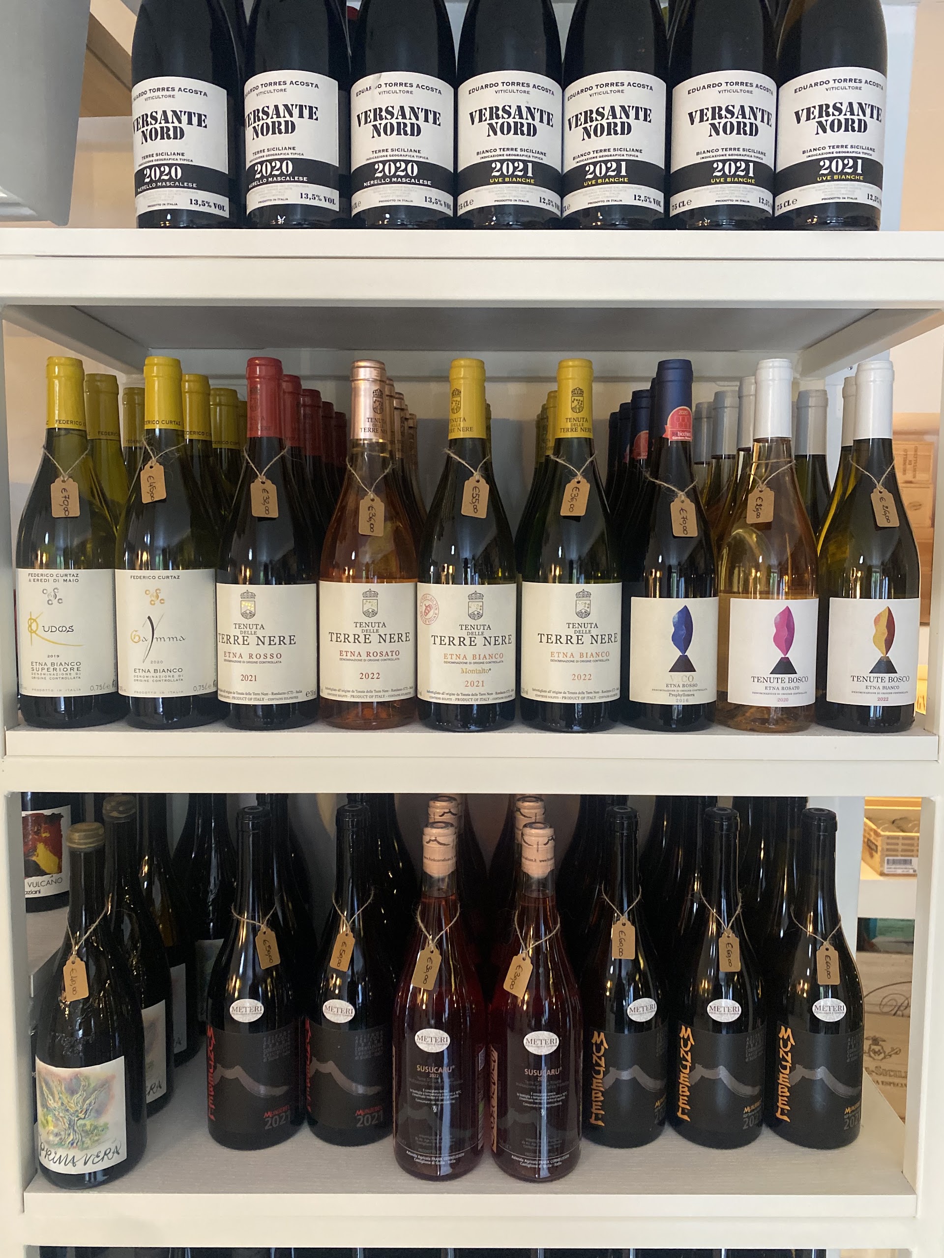 Enoteca Cincotta Panarea - Wine Shop Isole Eolie