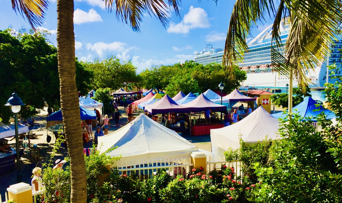 Bonaire Arts and Crafts Cruise Market