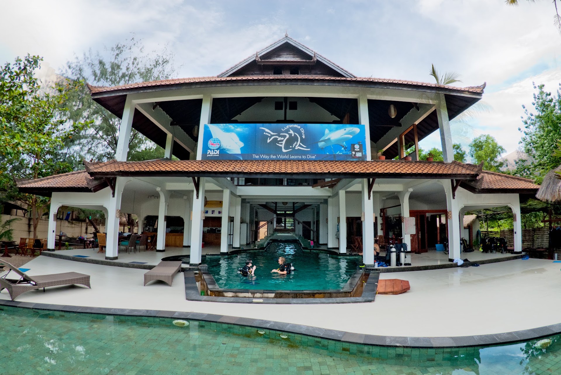 Lutwala Dive and Bungalows