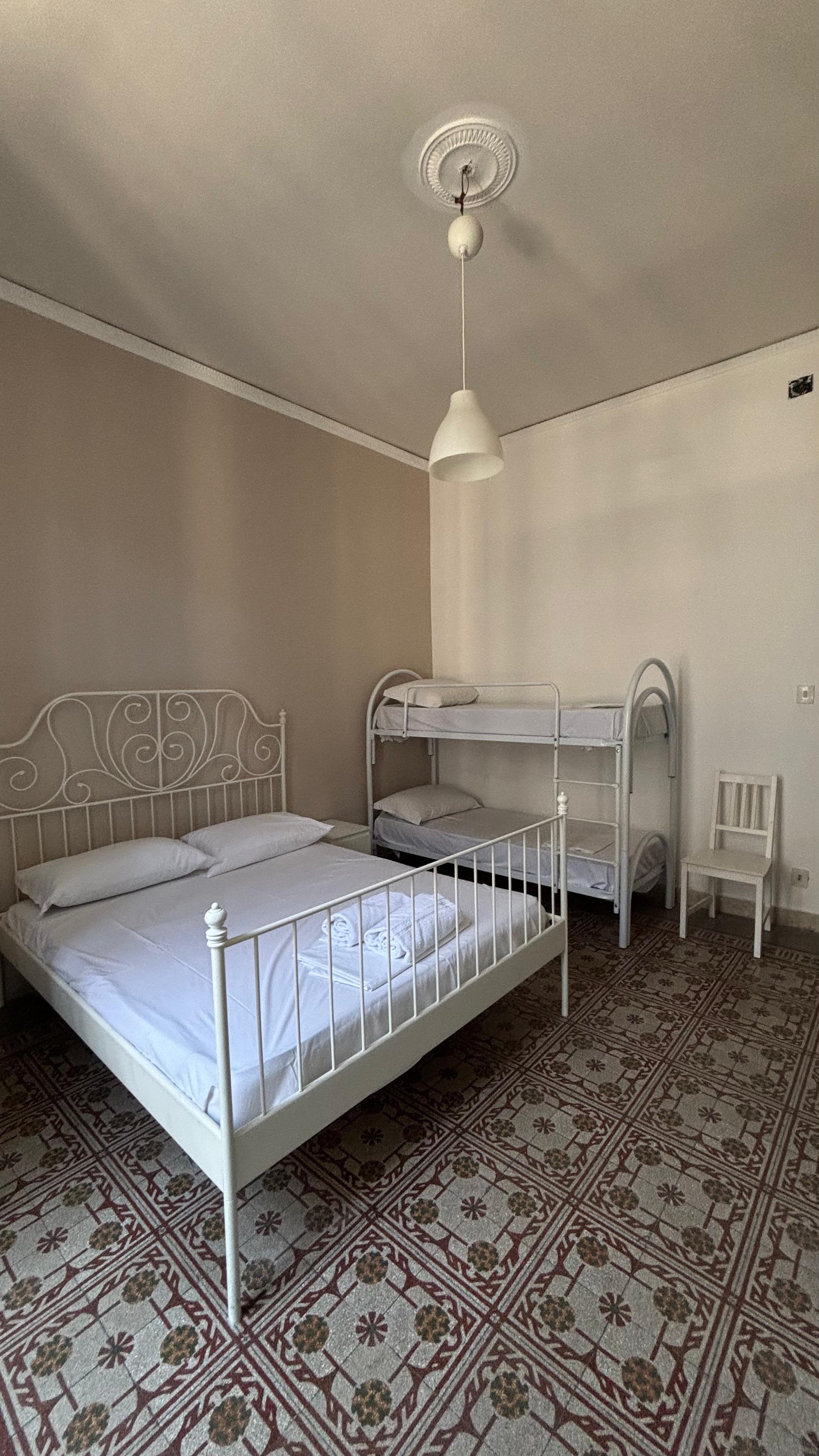 Sunset hostel Palermo