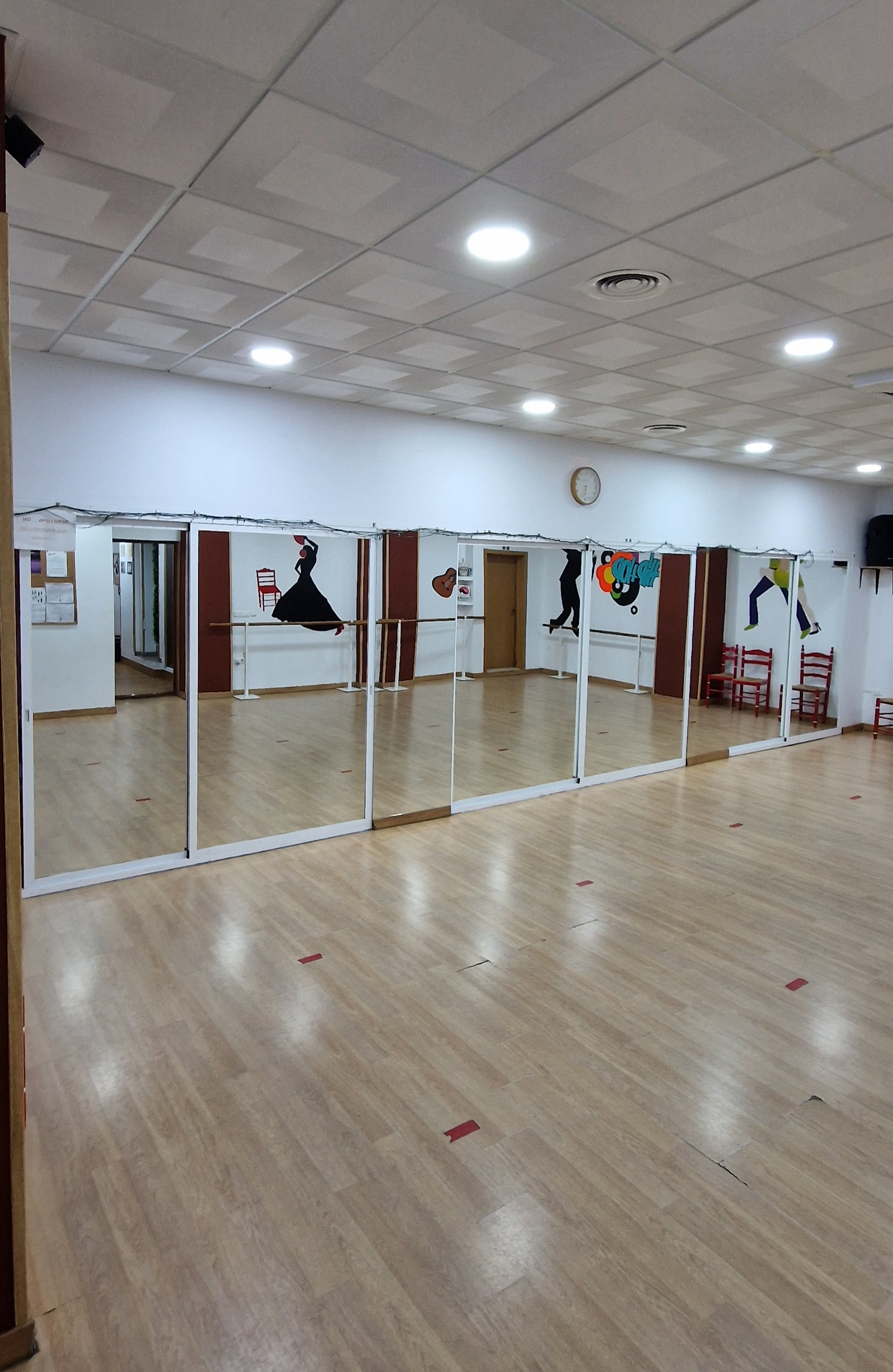 Escuela de Baile "Aprende y Baila"