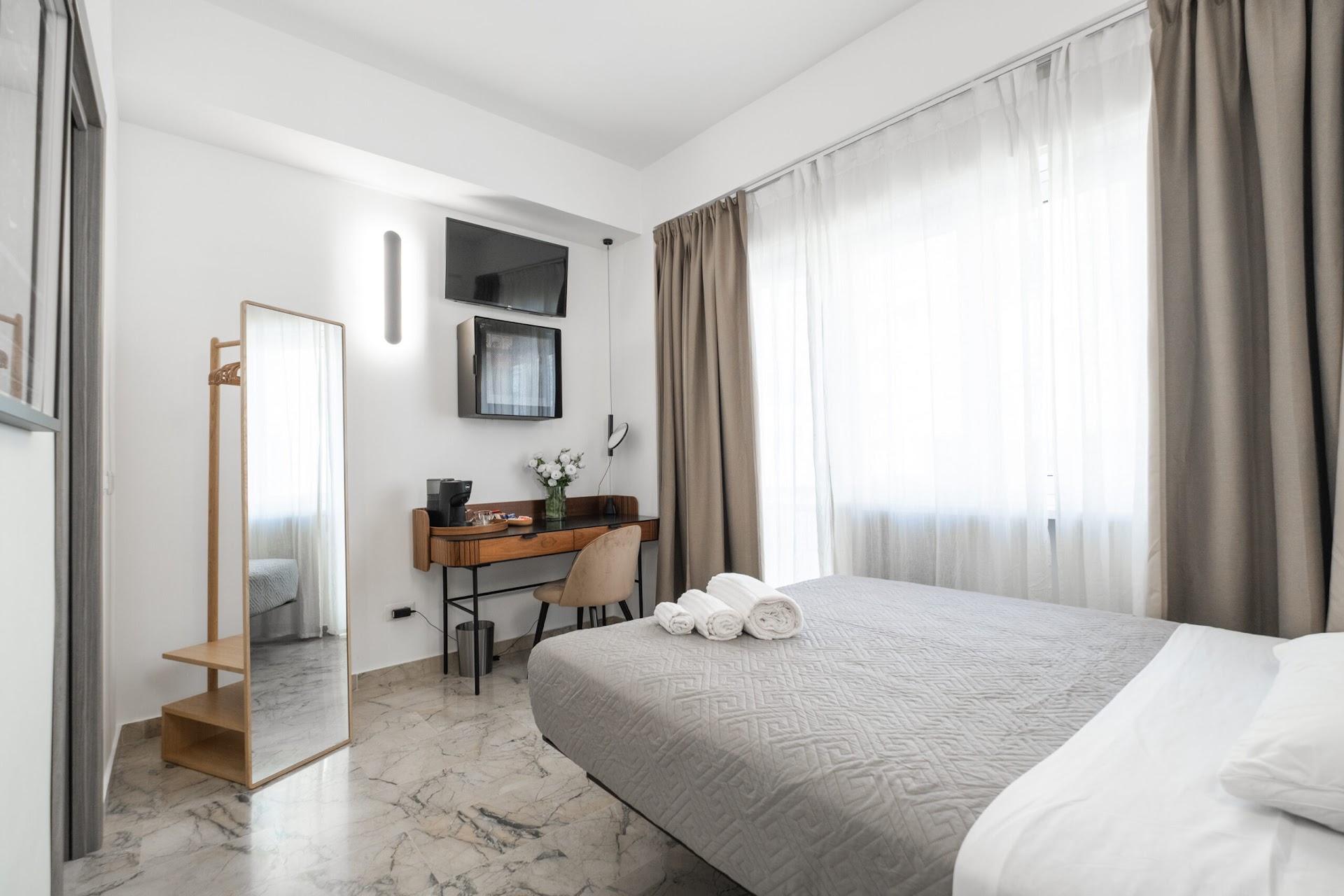 Talìa B&B Rooms & Gallery