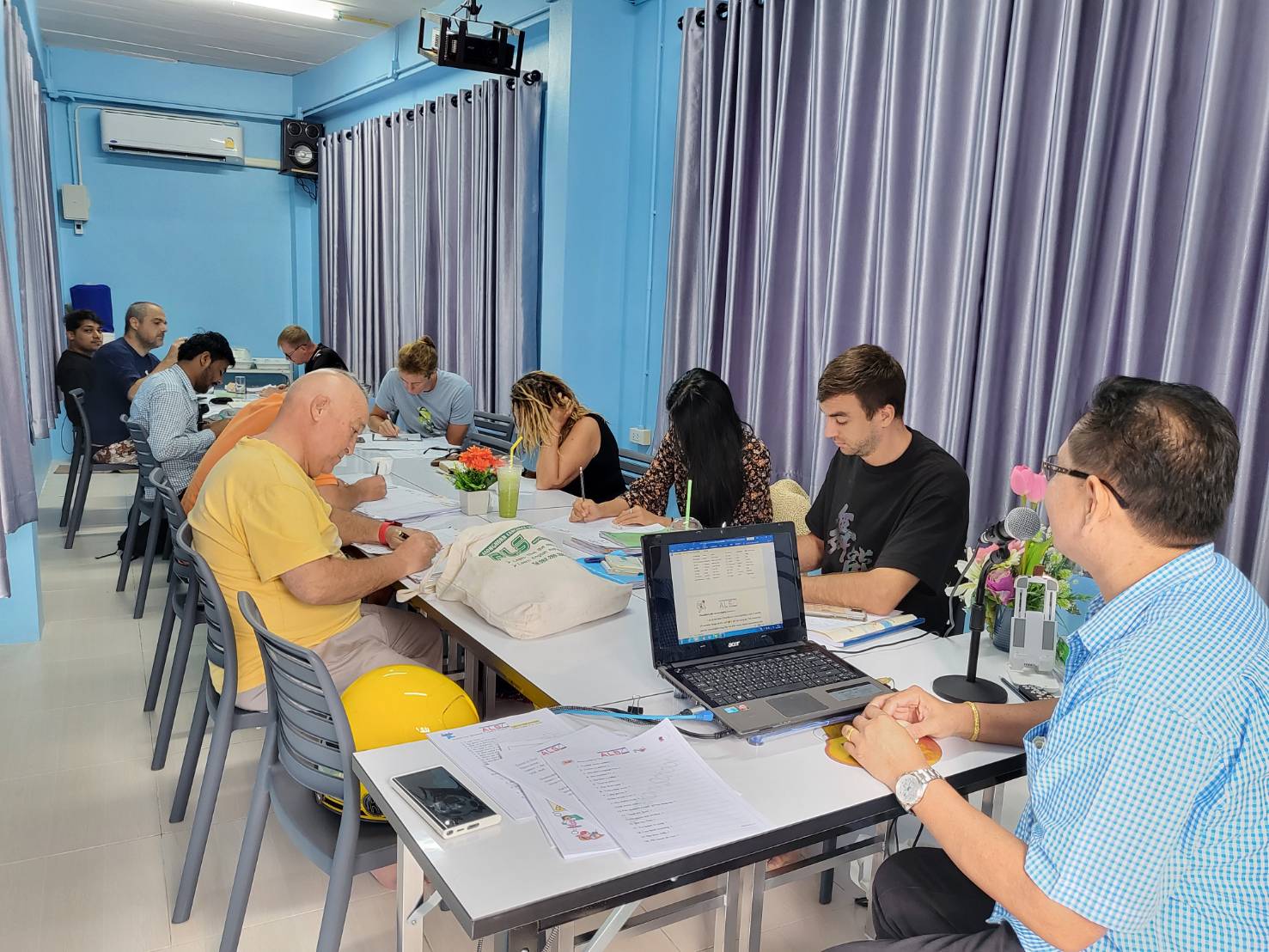 Language Schools in Tonsai