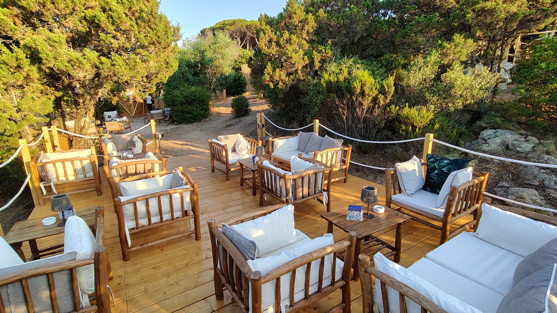 Puntamar Lounge & Restaurant