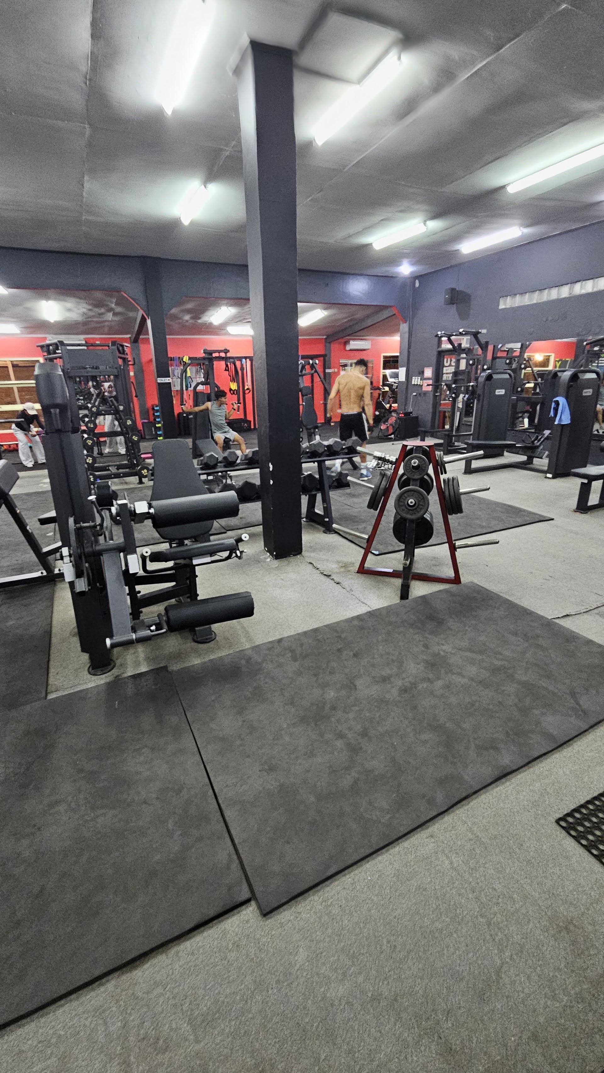 Gyms & Fitness in center