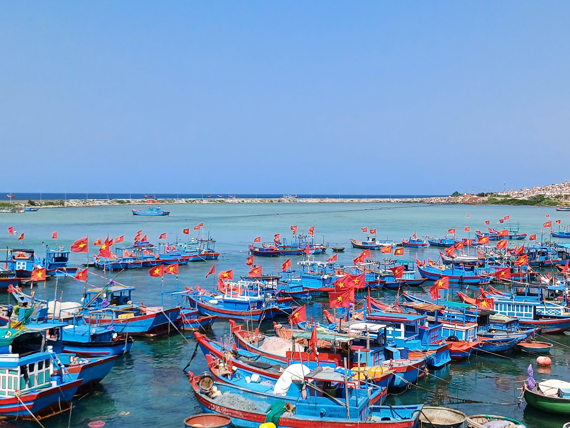 Hiking Tours in Dong Island